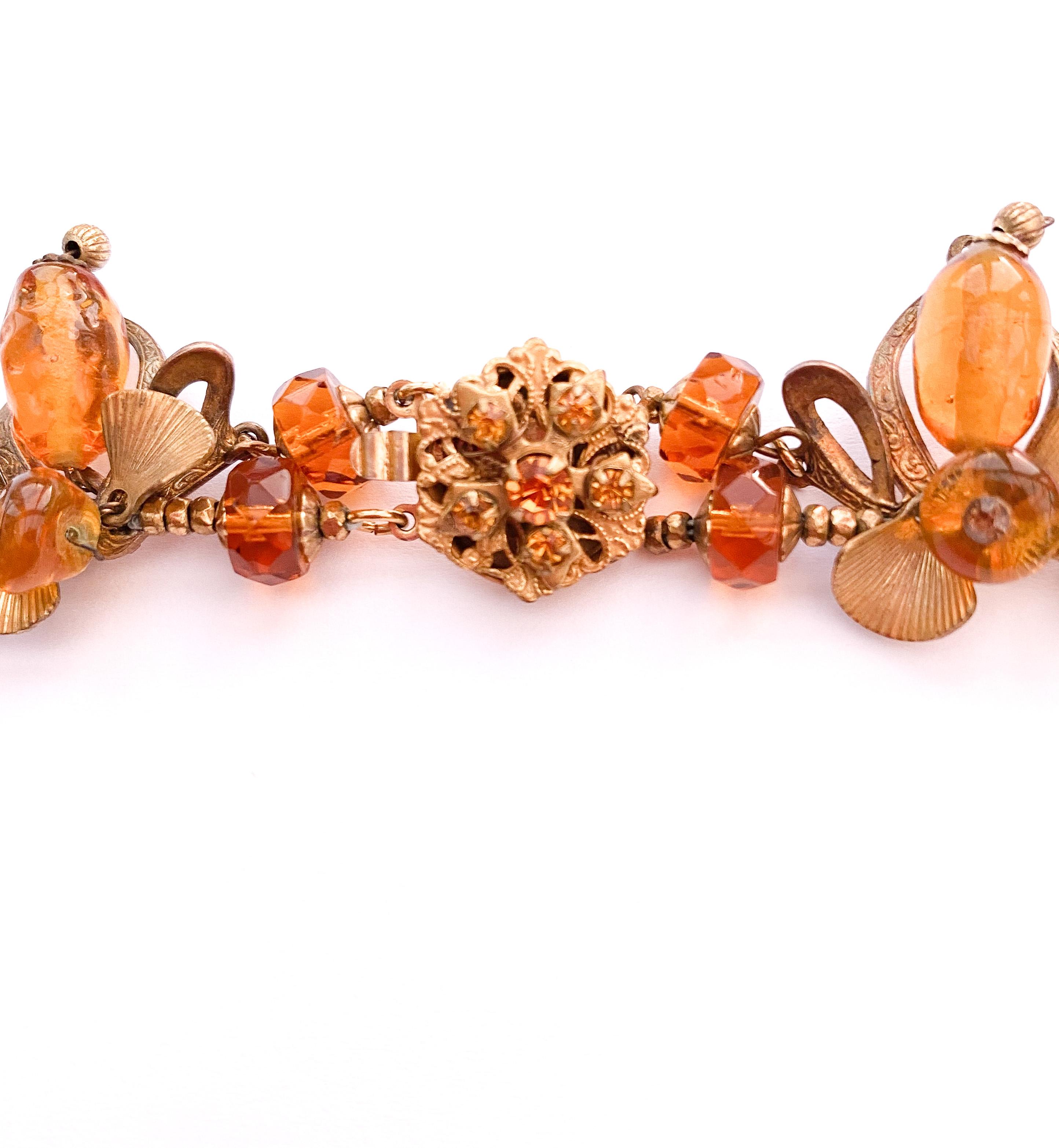 Magnifique collier de perles en verre topaze, avec motif 'abeille', Miriam Haskell, vers 1965 en vente 4