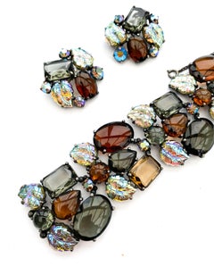 Un magnifique bracelet large et des boucles d'oreilles assorties Elsa Schiaparelli, USA, 1952.