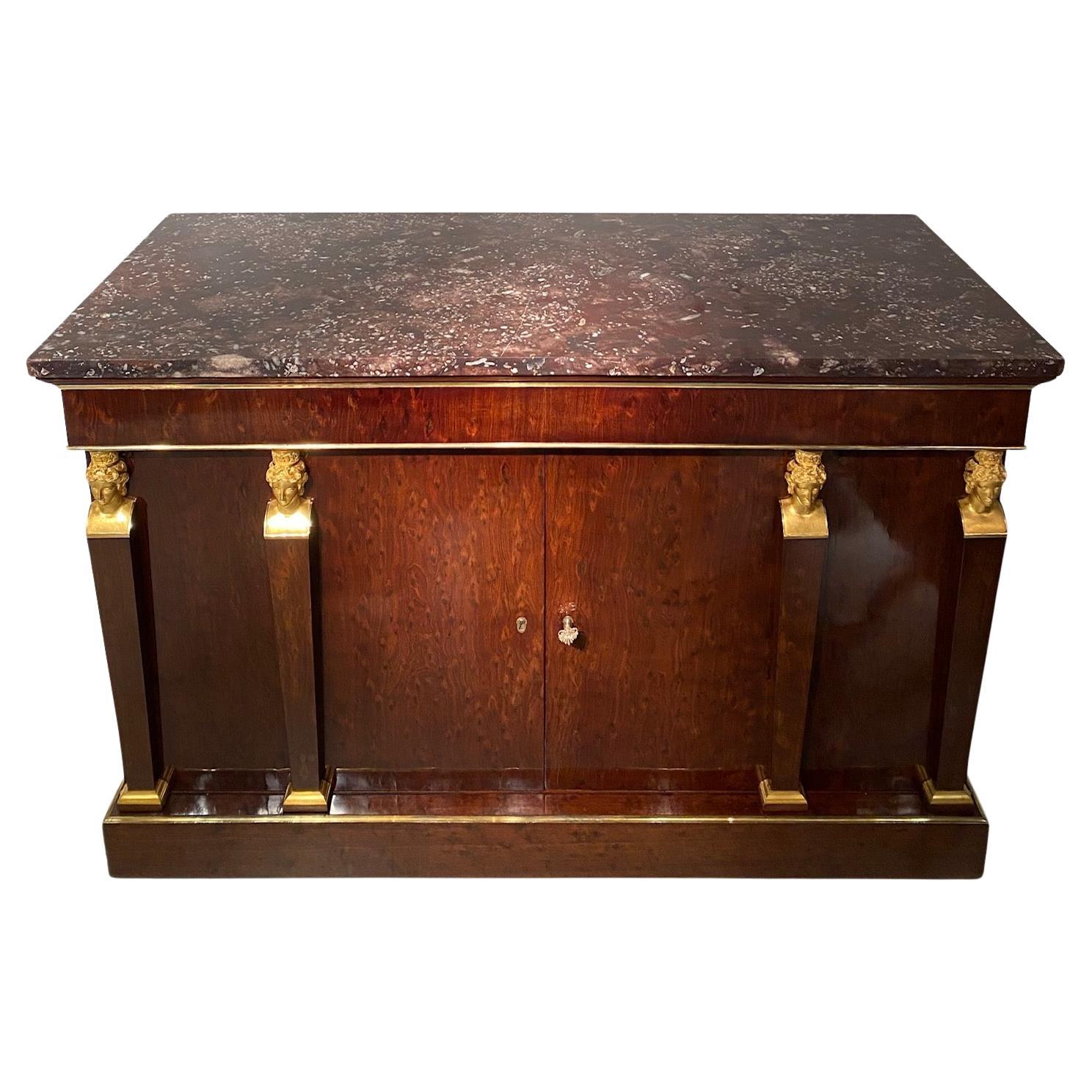 A mahogany Empire commode à l'anglaise, Attributed to Jacob Frères For Sale