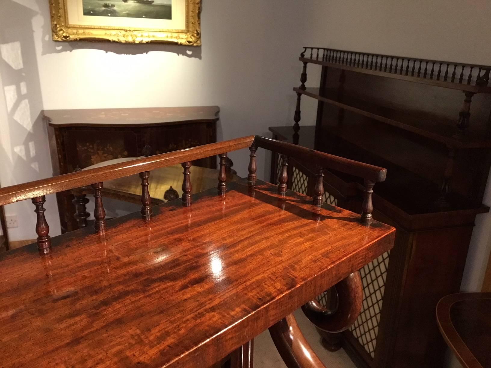 Mahogany Regency Period Antique Chiffonier Possibly by Gillows of Lancaster In Excellent Condition For Sale In Darwen, GB