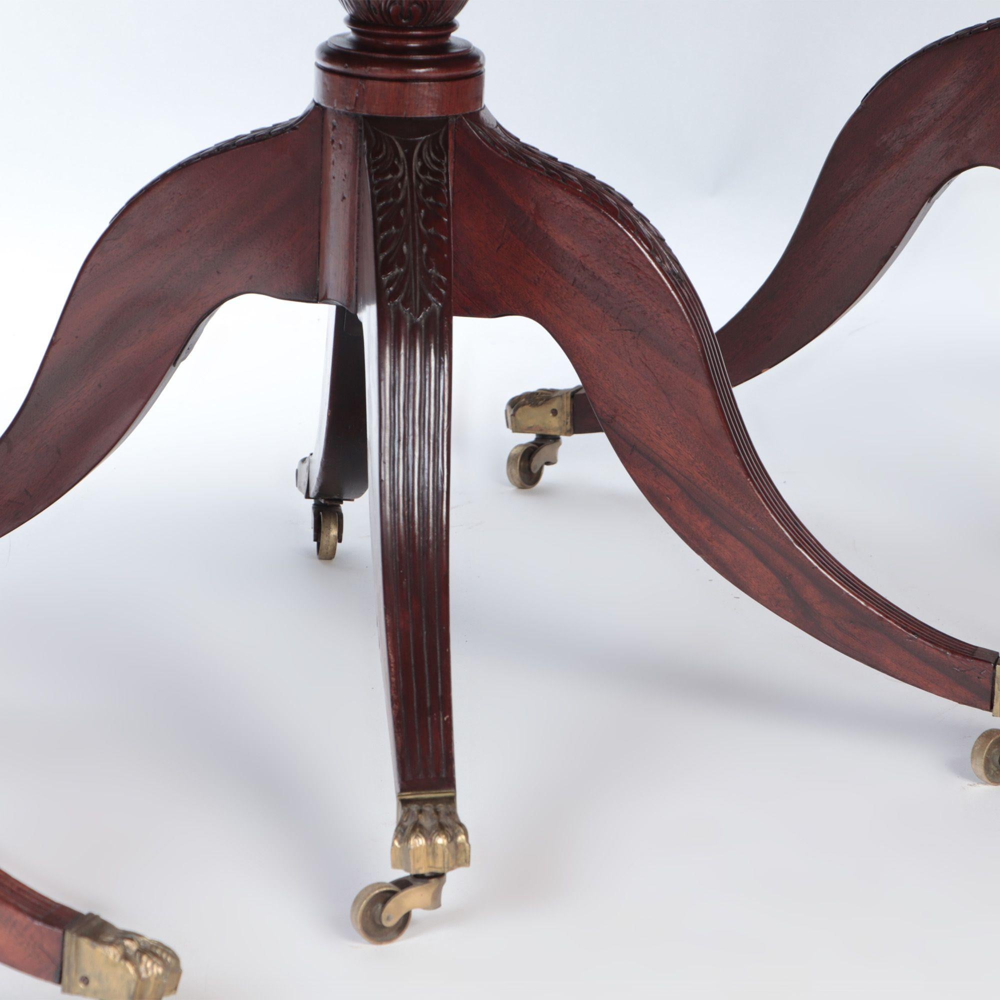 Mahogany Triple Pedestal Dining Table with Banded Top. England, circa 1910 1