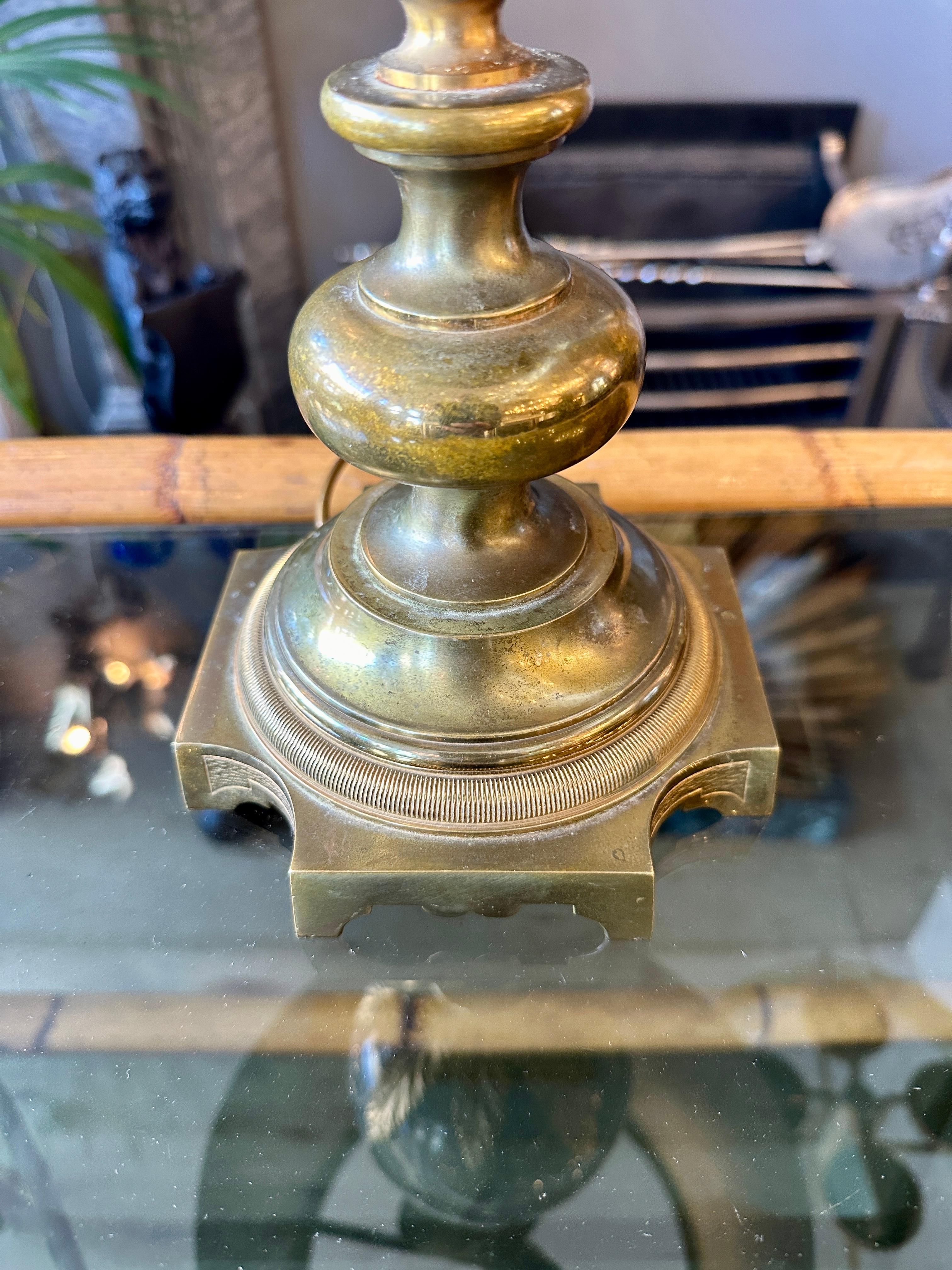 Louis XVI A Maison Charles Ouef Rosaces Bronze And  Portoro Marble Table Lamp For Sale