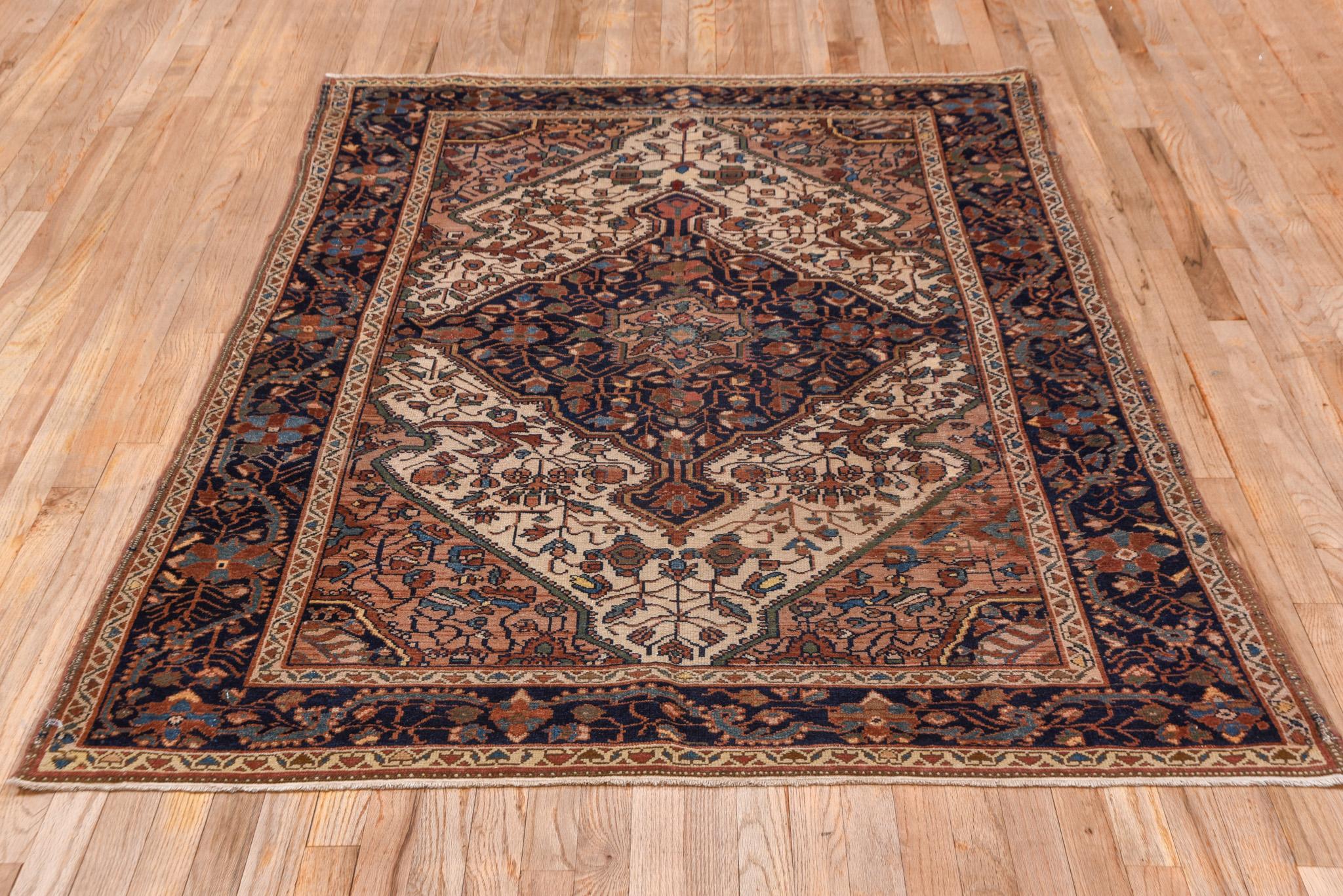 A Malayer Rug circa 1920. Hand-Knotted with 100% wool yarn. 