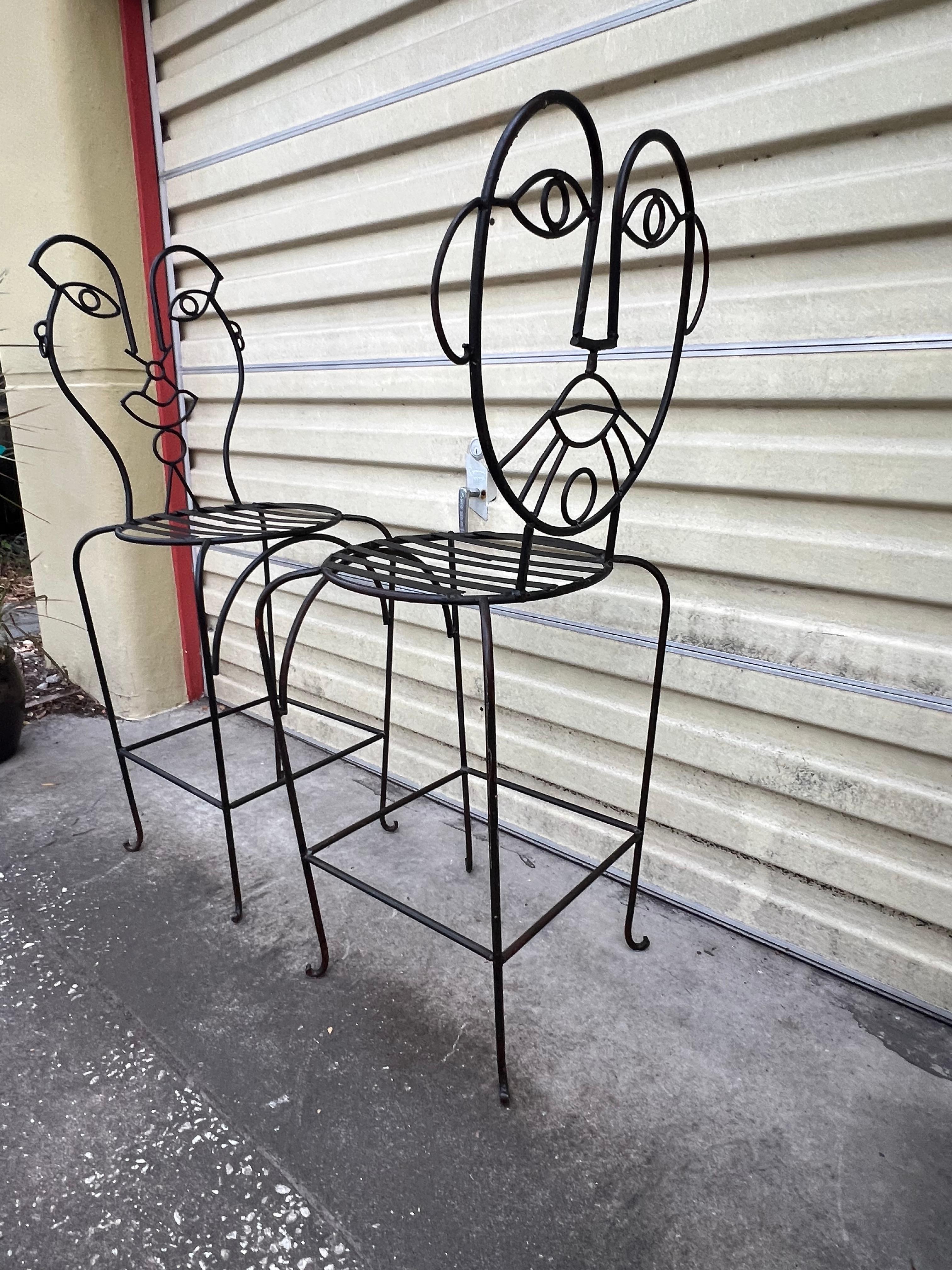 Pareja de taburetes de bar Pop Art Hombre y Mujer de los años 80 inspirados en John Risley en venta 2