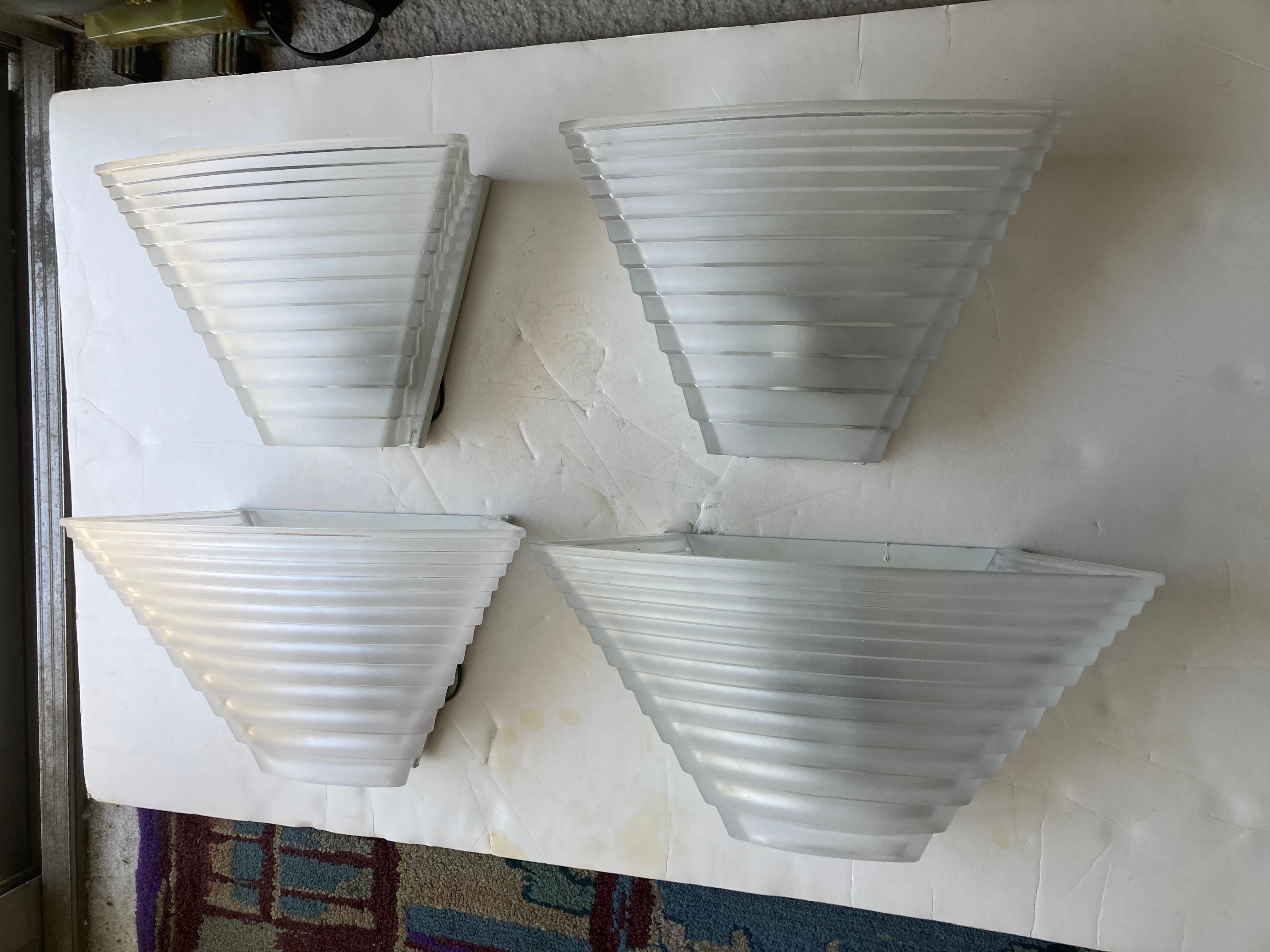 Italiano A  Mangiarotti applique 2 dimensioni  coppie di raso  