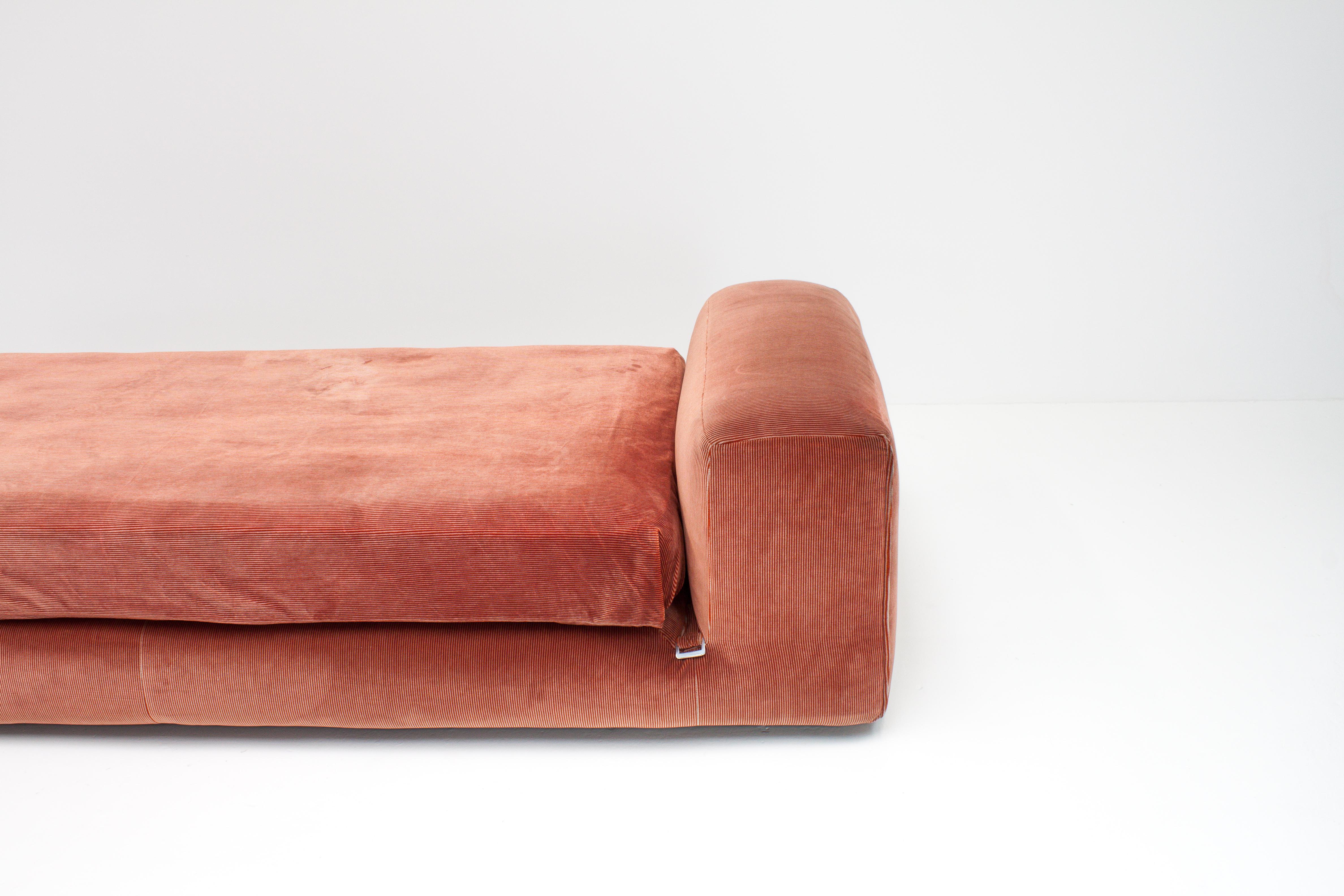 Mario Bellini 'Le Mura' Daybed, Designed in 1972 for Cassina, Italy In Good Condition In London Road, Baldock, Hertfordshire