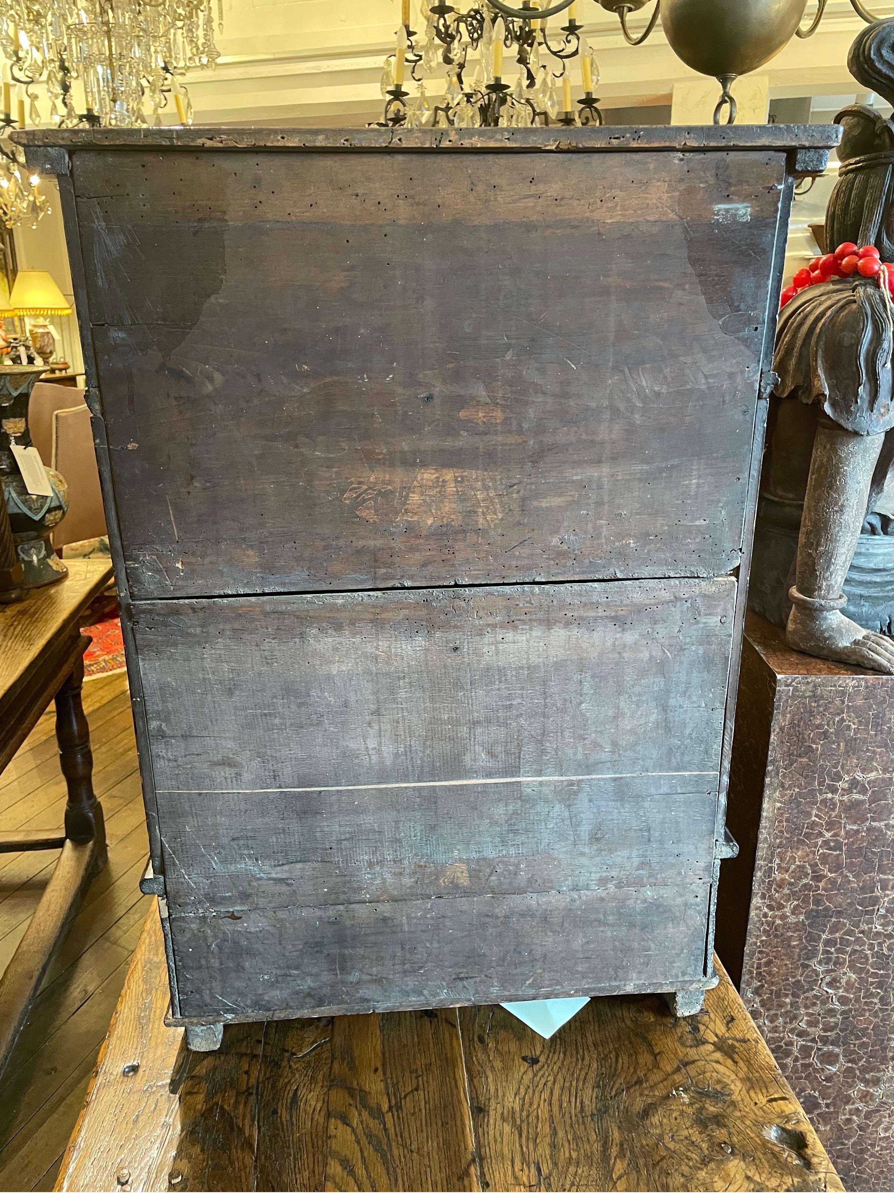 Legno massiccio Prie Dieu in intarsio e noce, Italia settentrionale, 1680 circa in vendita
