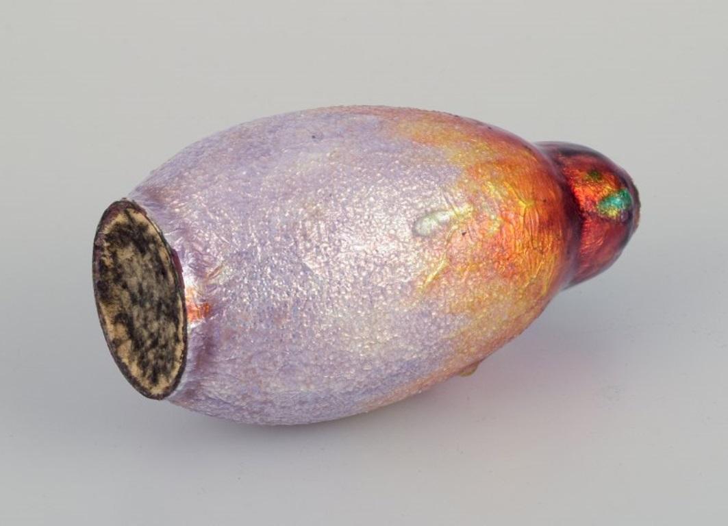 A. Marti per Limoges, Francia. Vaso in metallo con decorazione a smalto in vendita 1