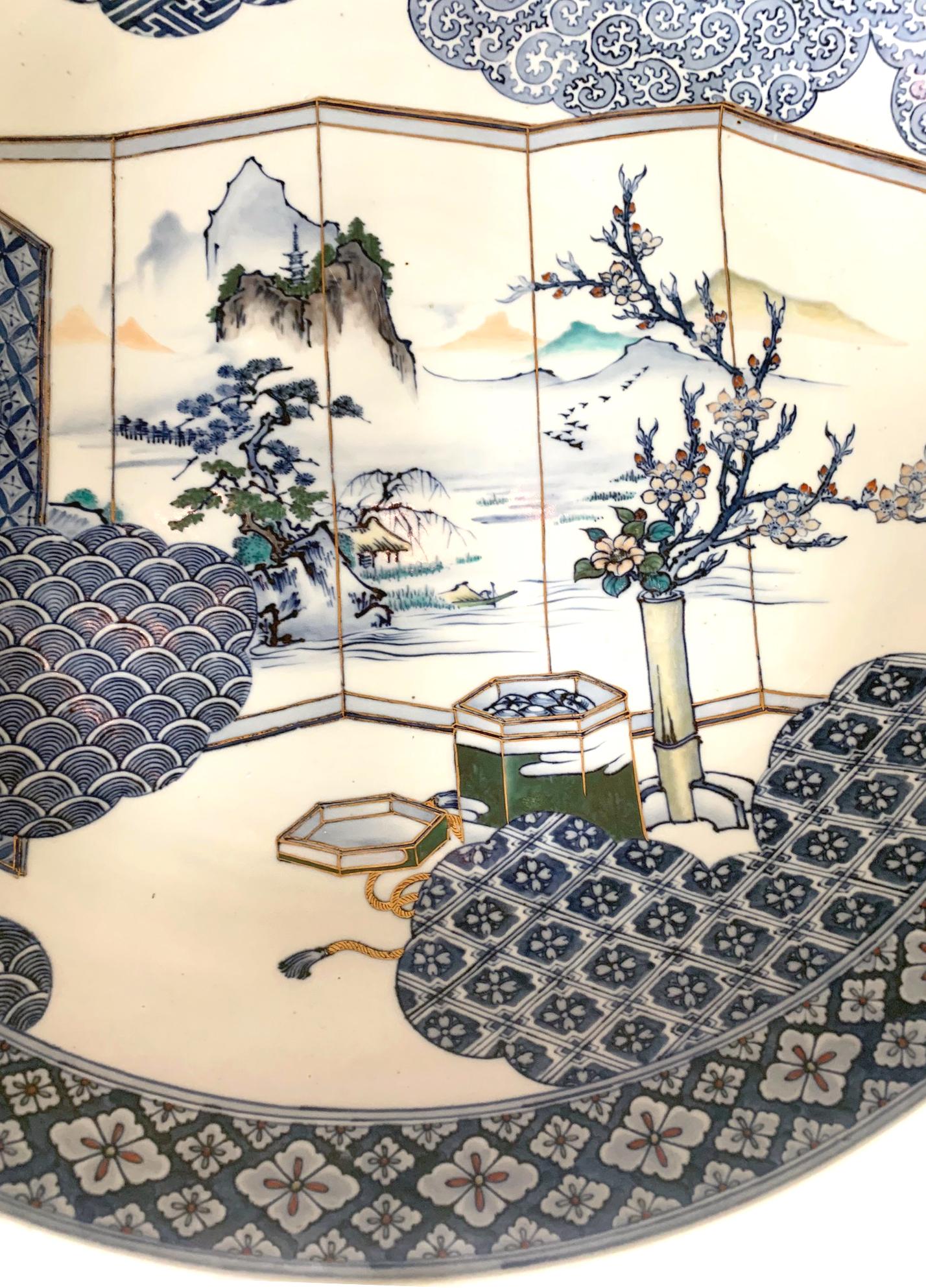 Massive assiette en porcelaine de présentation japonaise Arita Période Meiji en vente 3