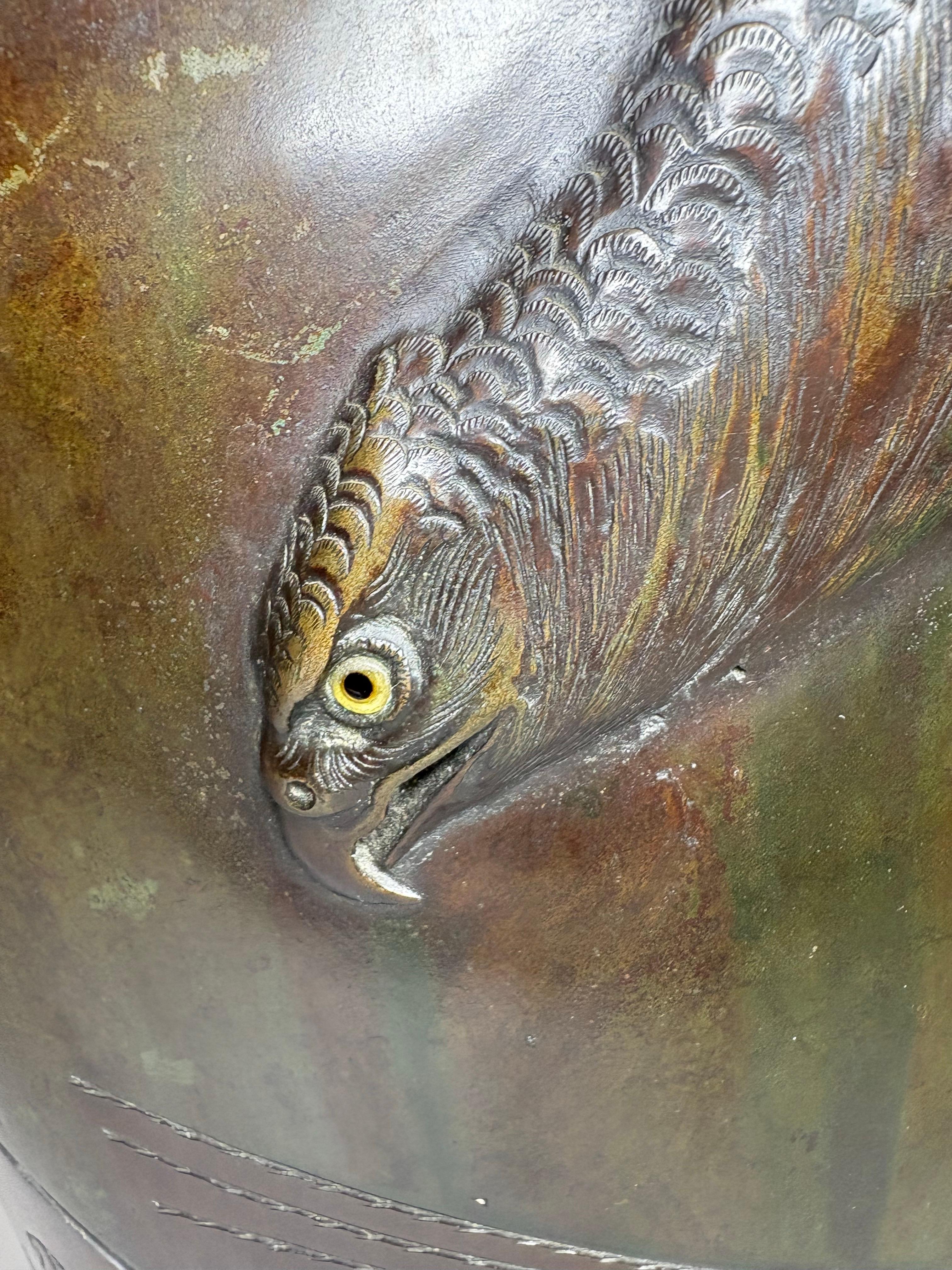 XIXe siècle Vase / lampe japonais en bronze massif de l'ère Meiji (1868-1912) avec motif d'aigle en vente