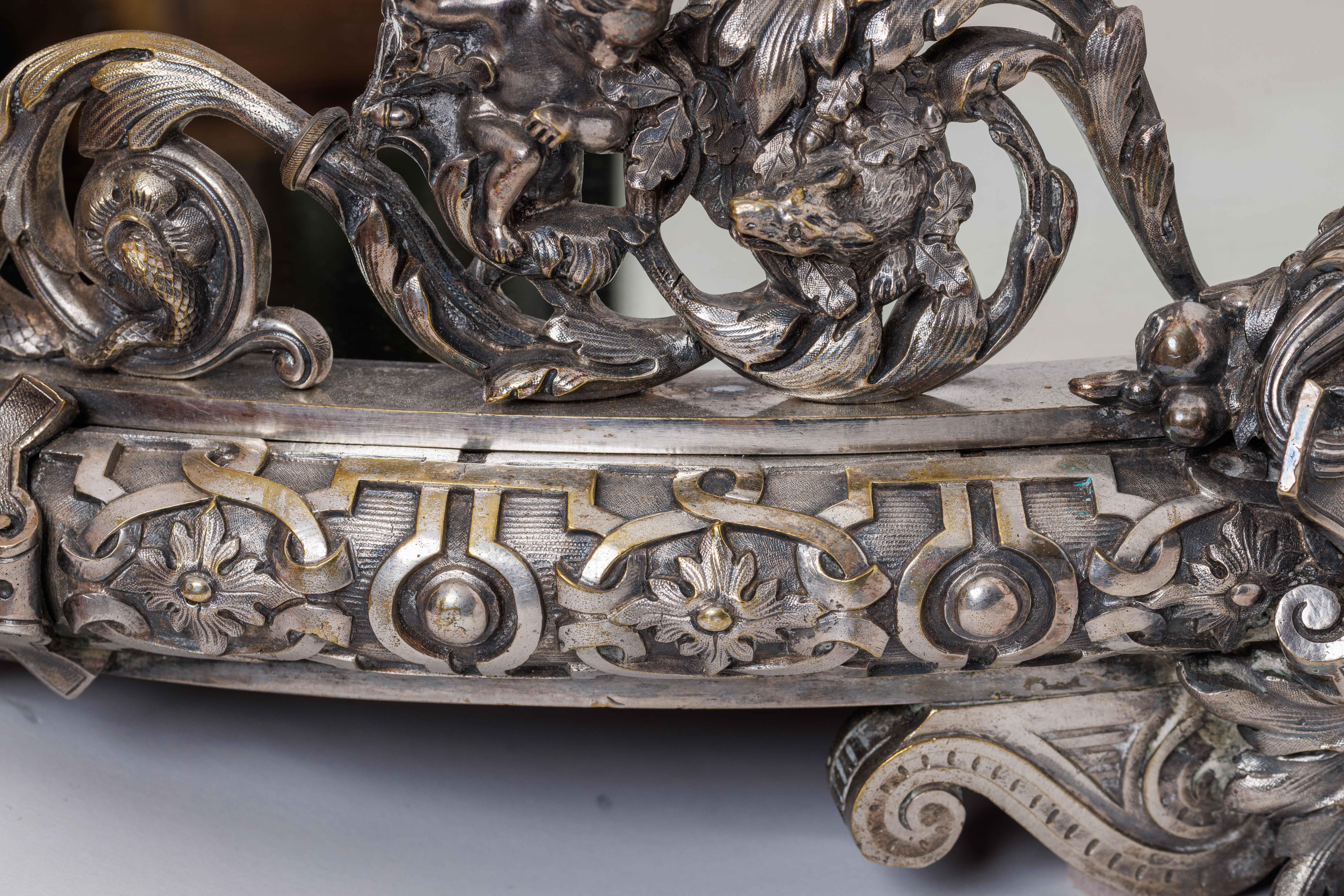 Massive Napoleon III French Silvered Bronze Mirrored Surtout De Table Plateau Bon état - En vente à New York, NY