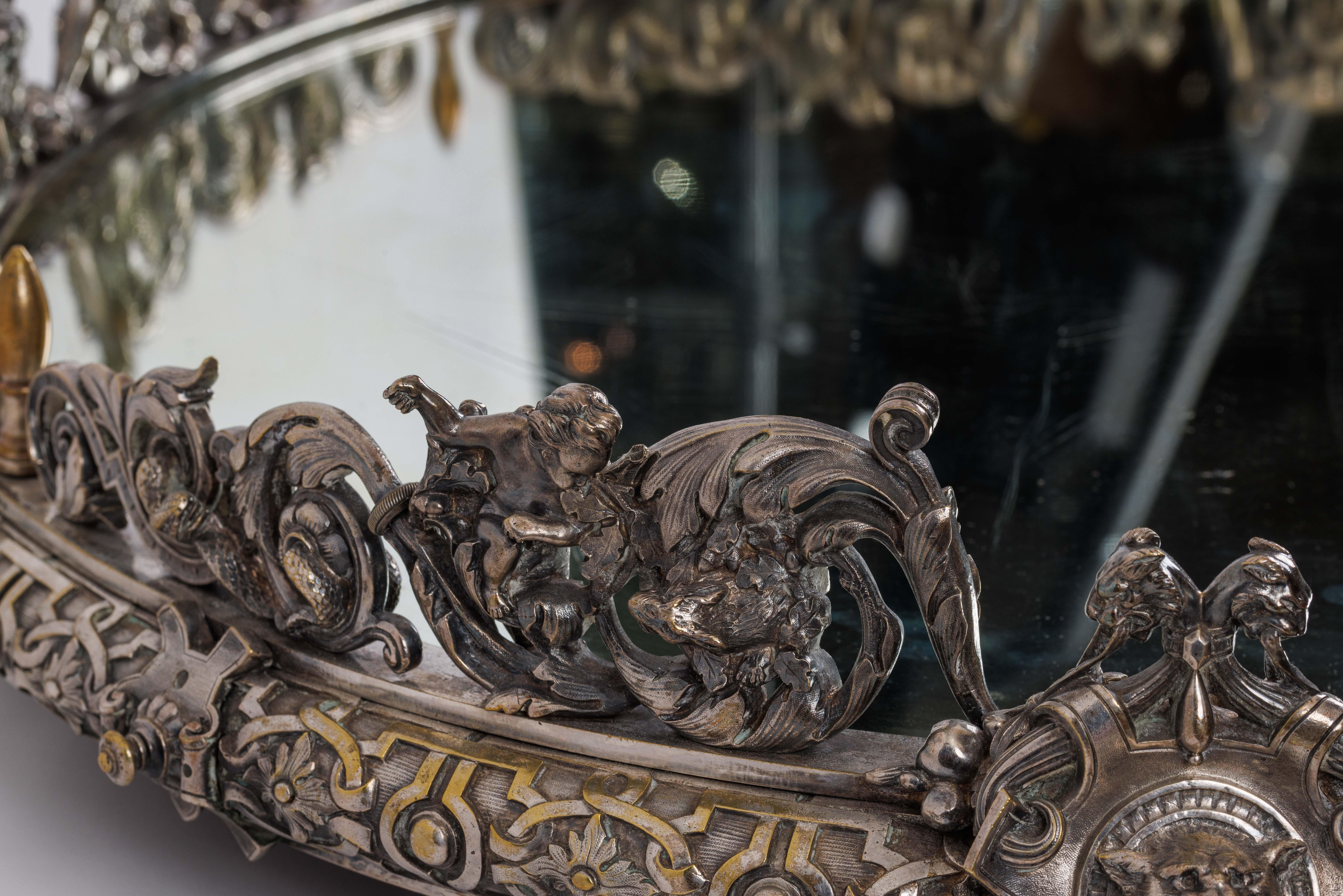 Massive Napoleon III French Silvered Bronze Mirrored Surtout De Table Plateau en vente 1