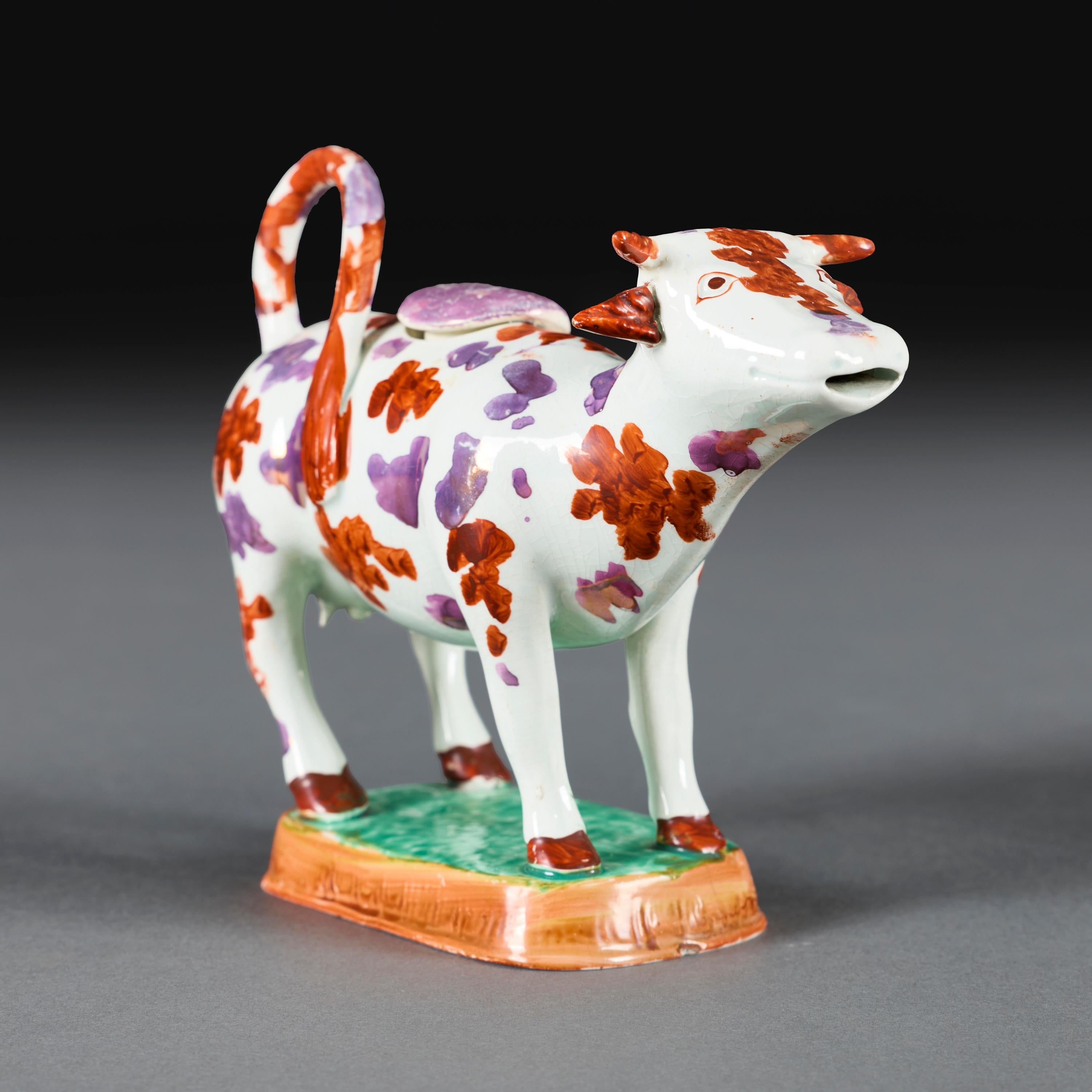 Paire de crémiers en céramique Pearlware Cow Creamers Bon état - En vente à London, GB