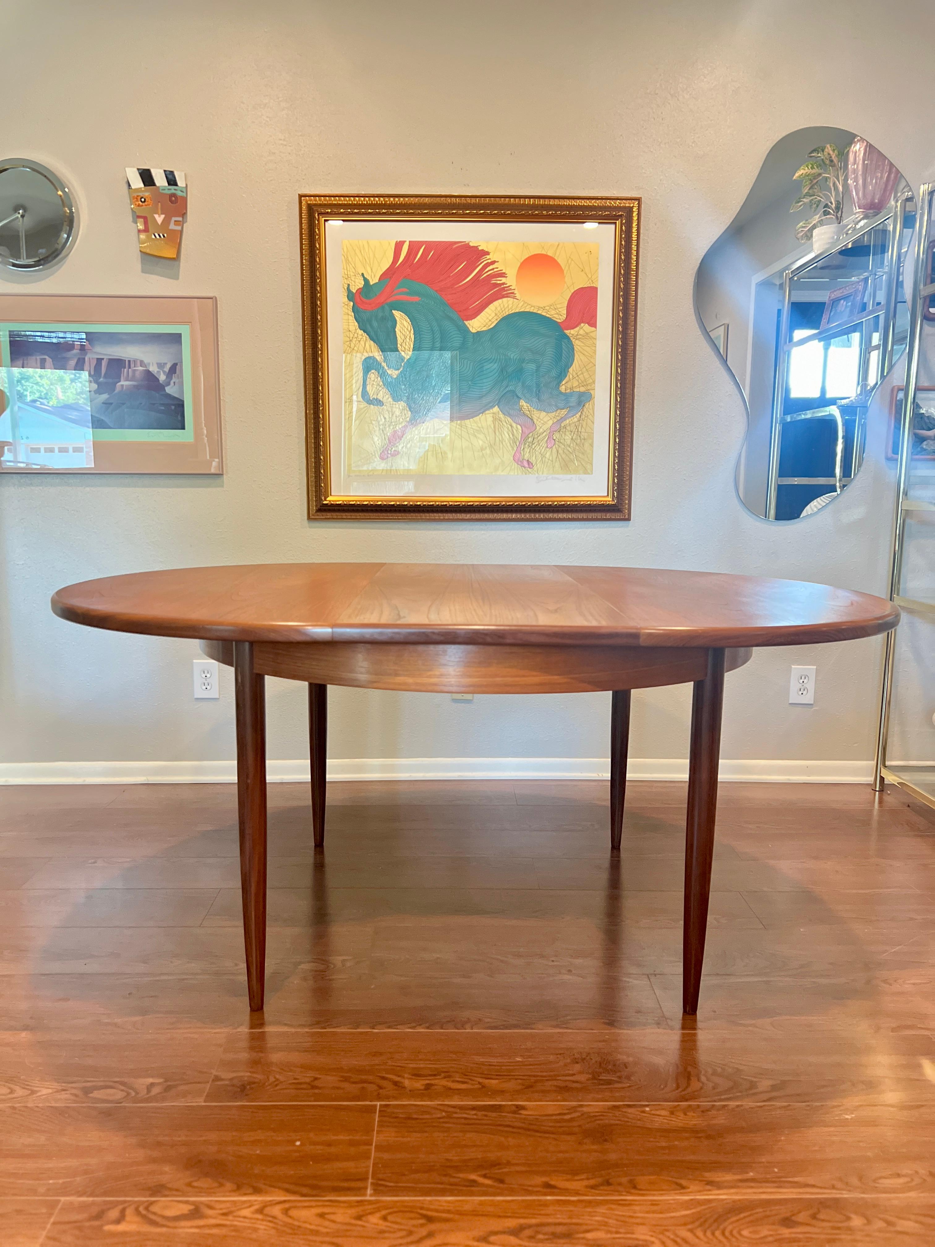 g plan round dining table and chairs