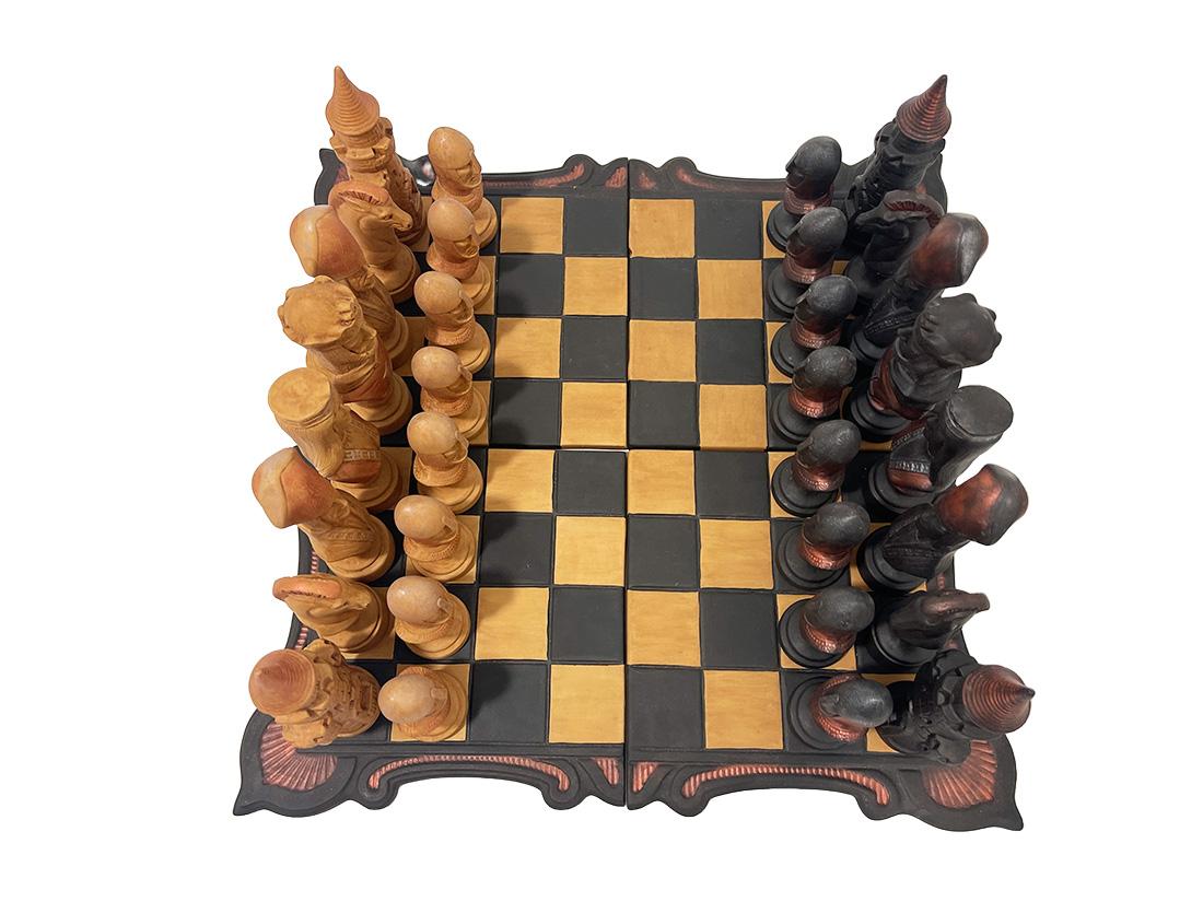 A medieval style chess set made in cast clay In Good Condition For Sale In Delft, NL