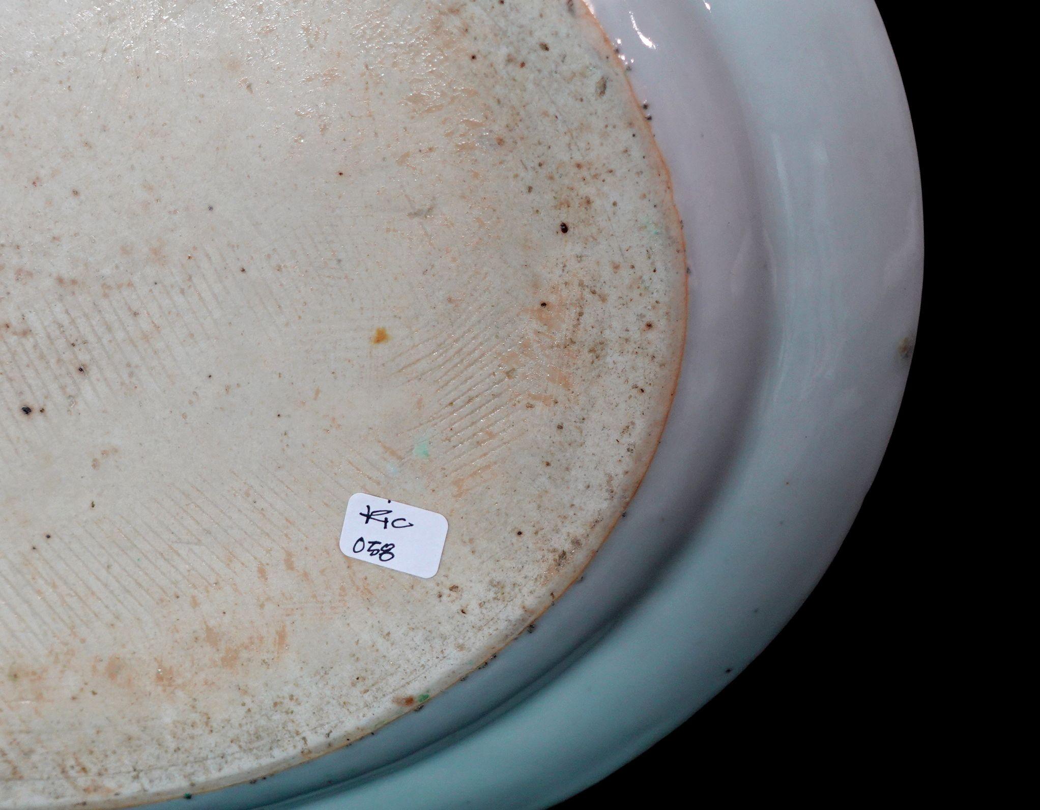 Medium Size Chinese Rose Medallion Porcelain Plater, Ric 058 5