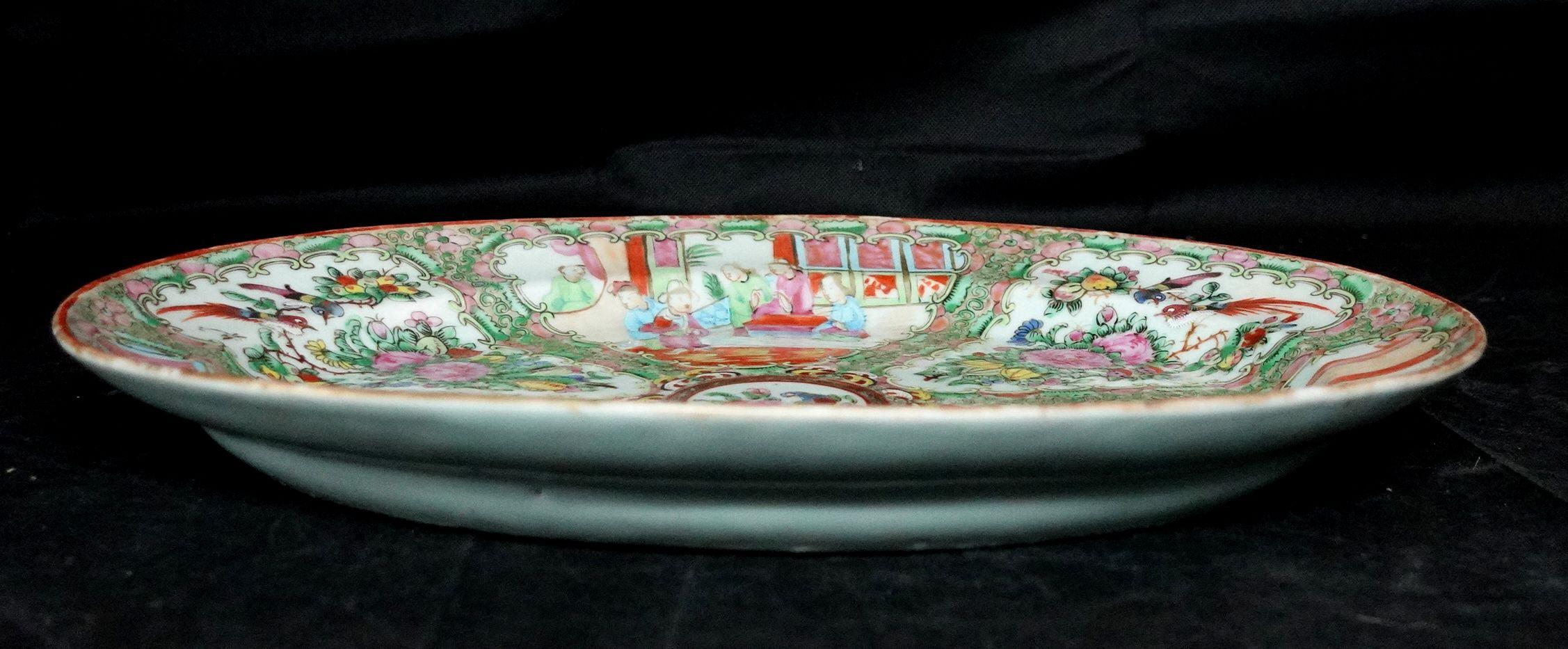 Medium Size Chinese Rose Medallion Porcelain Plater, Ric 058 7
