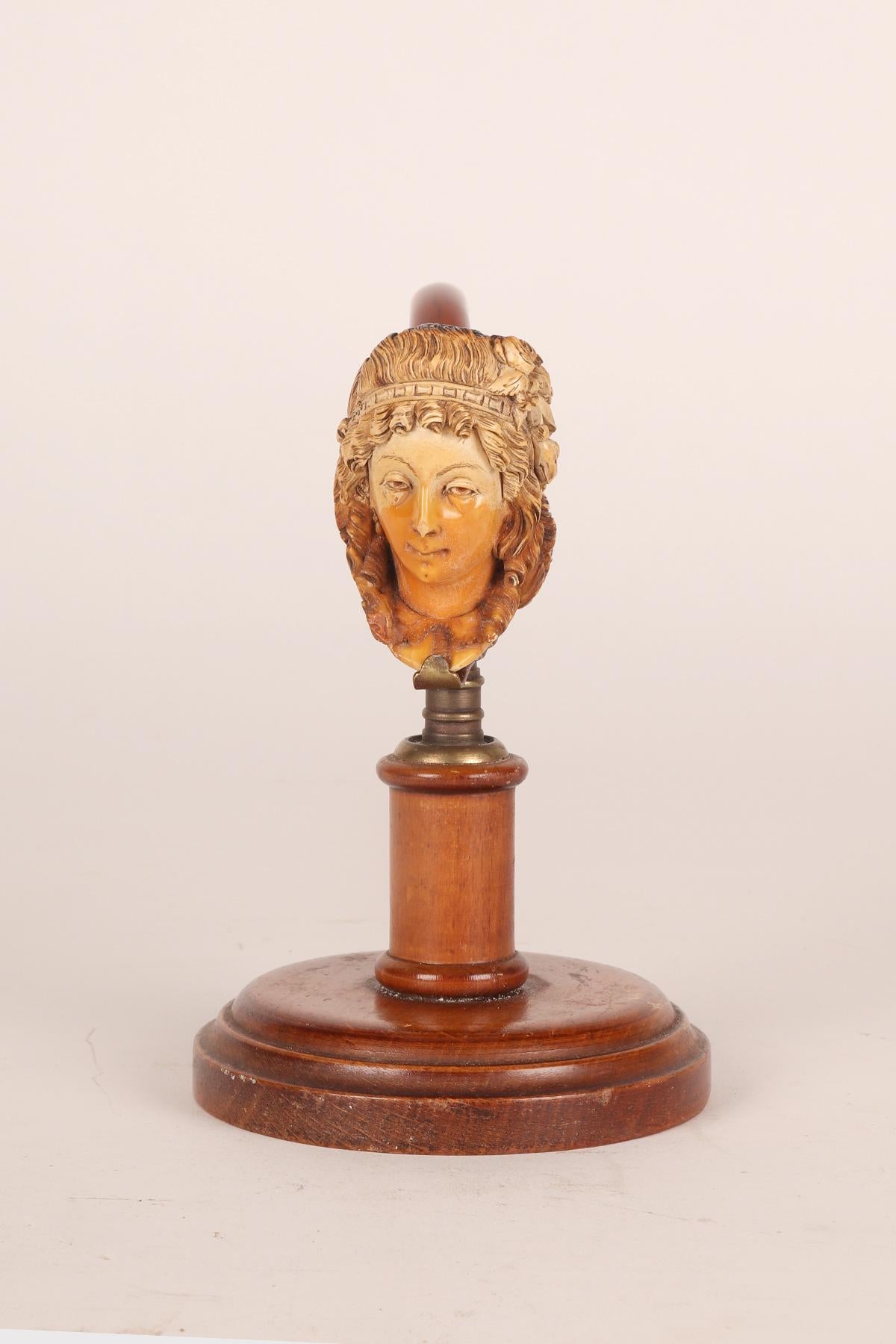 A meershaum pipe: a woman's head with with flower in hairstyle, Vienna 1890 For Sale 4