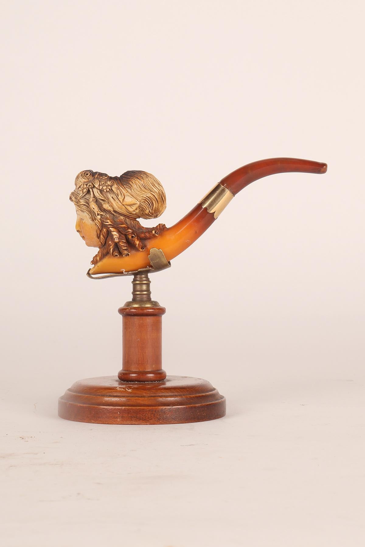A meershaum pipe: a woman's head with with flower in hairstyle, Vienna 1890 For Sale 5