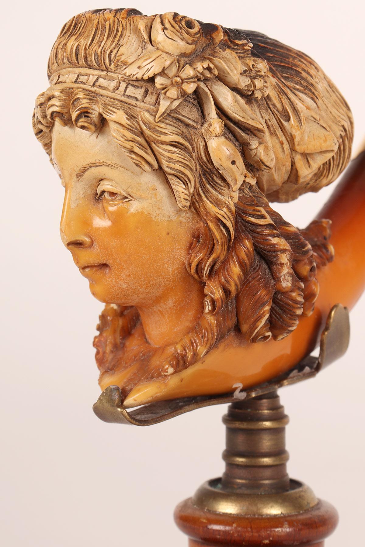 A meershaum pipe: a woman's head with with flower in hairstyle, Vienna 1890 For Sale 6