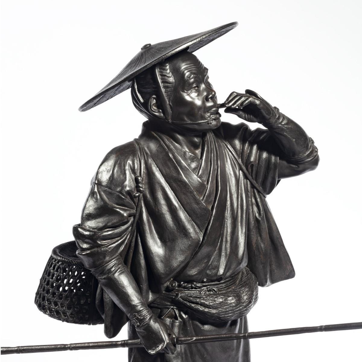 Meiji Period Bronze of a Cricket Catcher For Sale 1