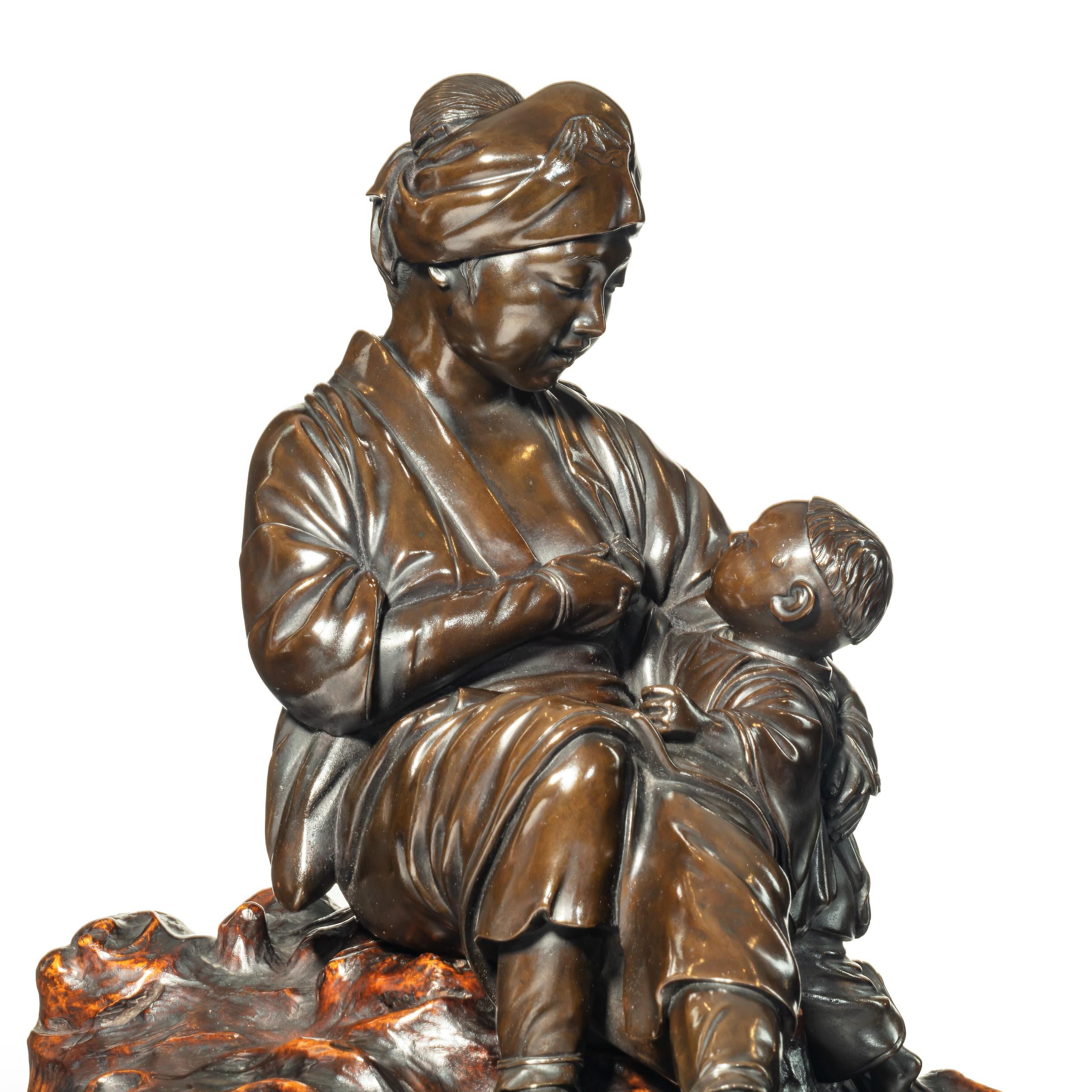 Meiji Period Bronze Sculpture of a Mother and Son by Atsuyoshi In Good Condition For Sale In Lymington, Hampshire