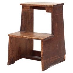 Taburete de vendedor ambulante del periodo Meiji/Taisho, madera de cedro. Japón, principios del siglo XX