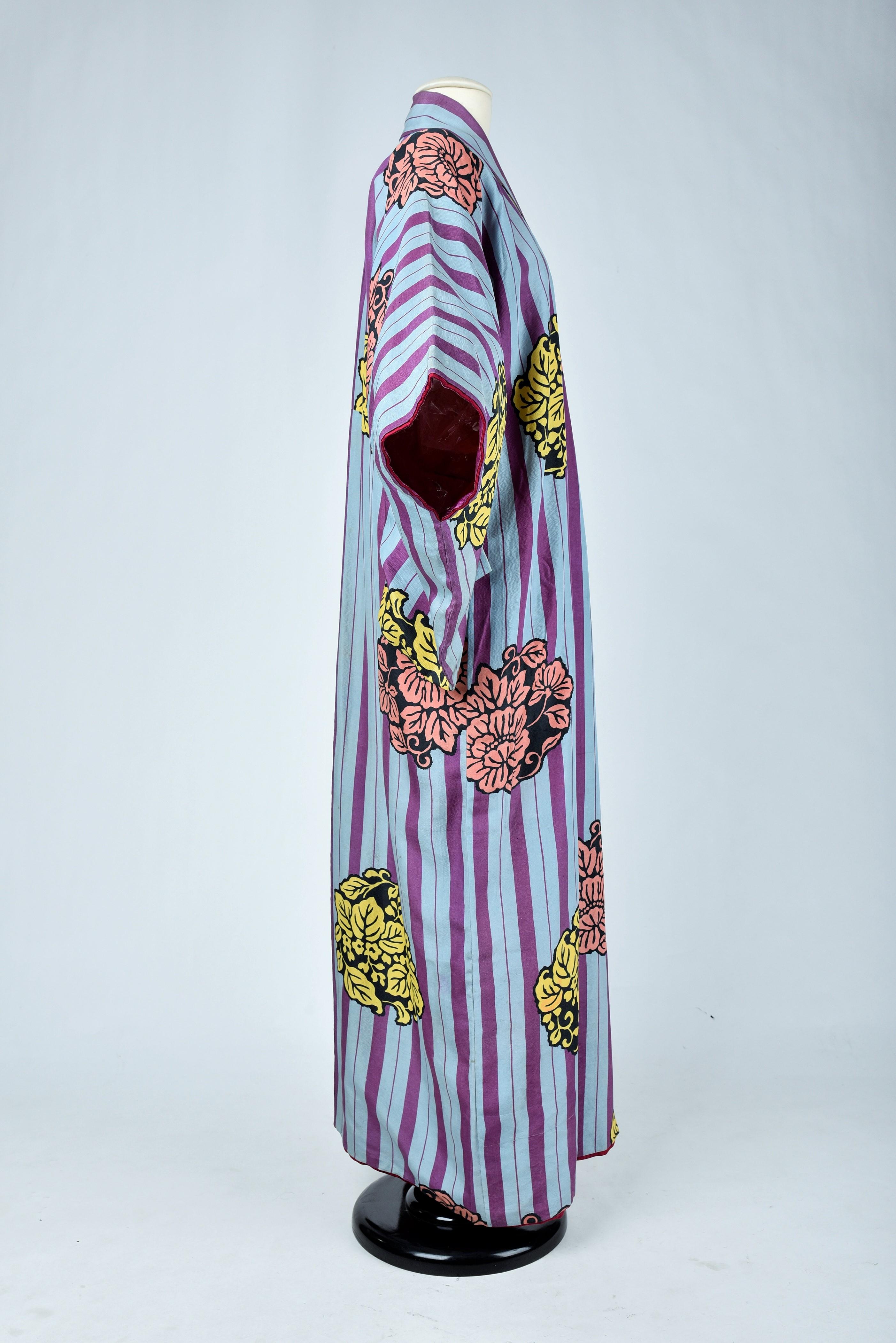 A Meisen Printed Silk Furisode Kimono - Japan Circa 1930 5