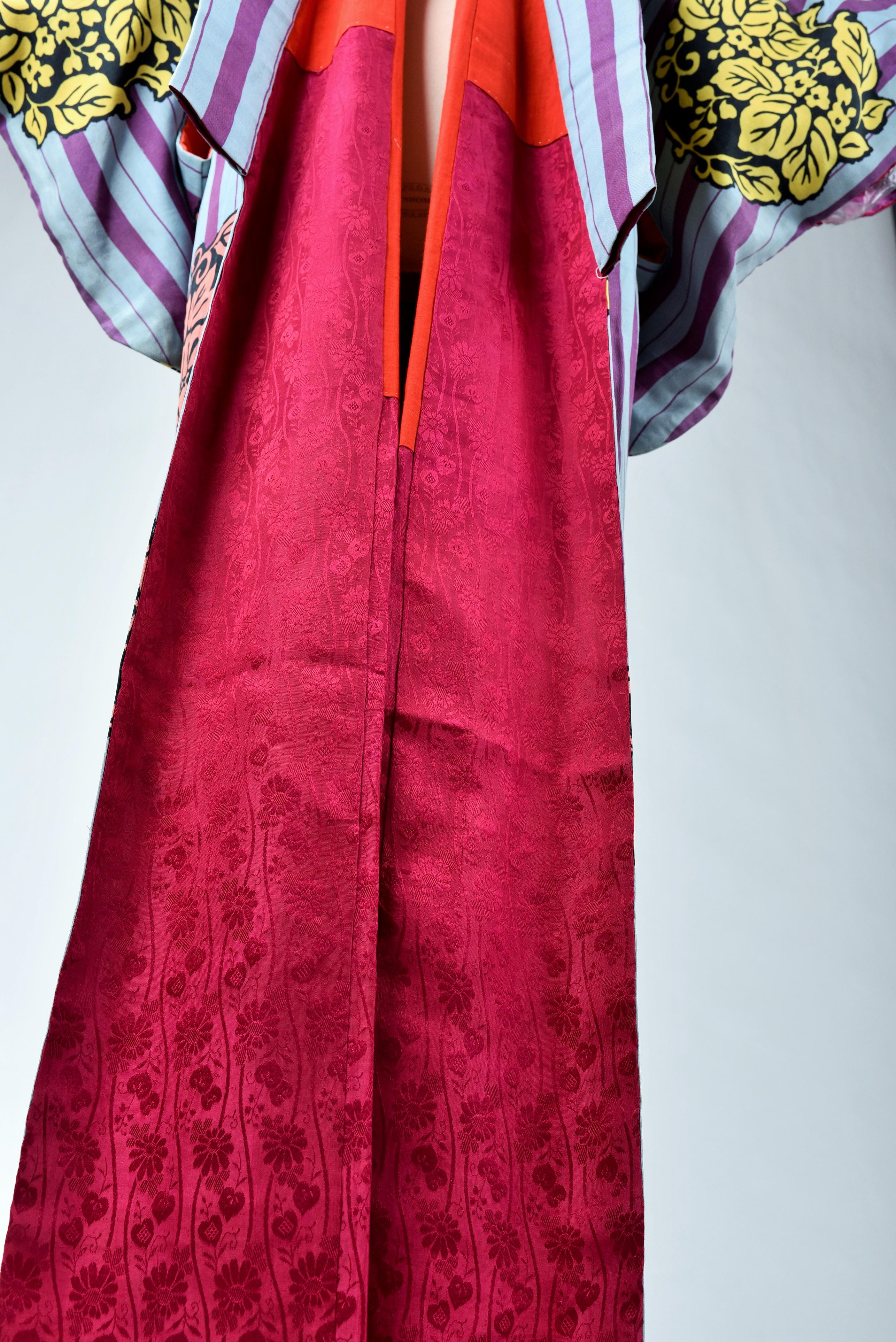 A Meisen Printed Silk Furisode Kimono - Japan Circa 1930 9