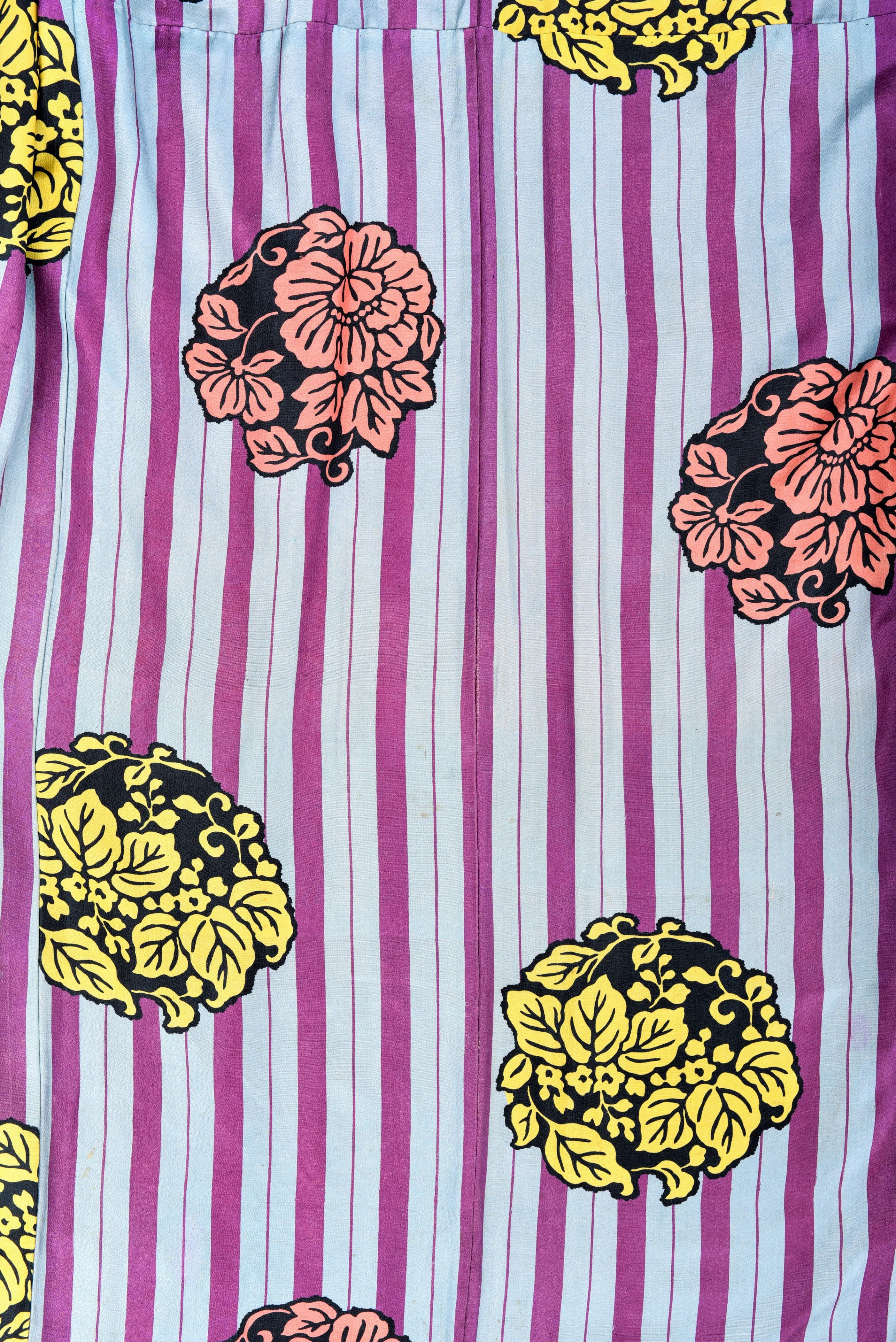A Meisen Printed Silk Furisode Kimono - Japan Circa 1930 1