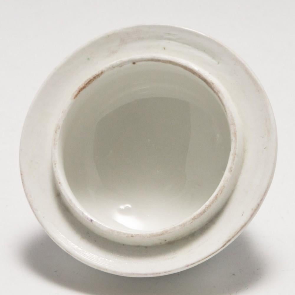 „Hausmaler“ Tee- und Kaffeeservice aus Porzellan aus der Meissener Dot Periode, 1763-74 im Angebot 5