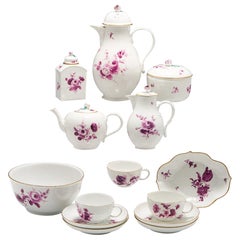 Servicio de té y café "Hausmaler" de porcelana de la época de Meissen Dot Dot, 1763-74