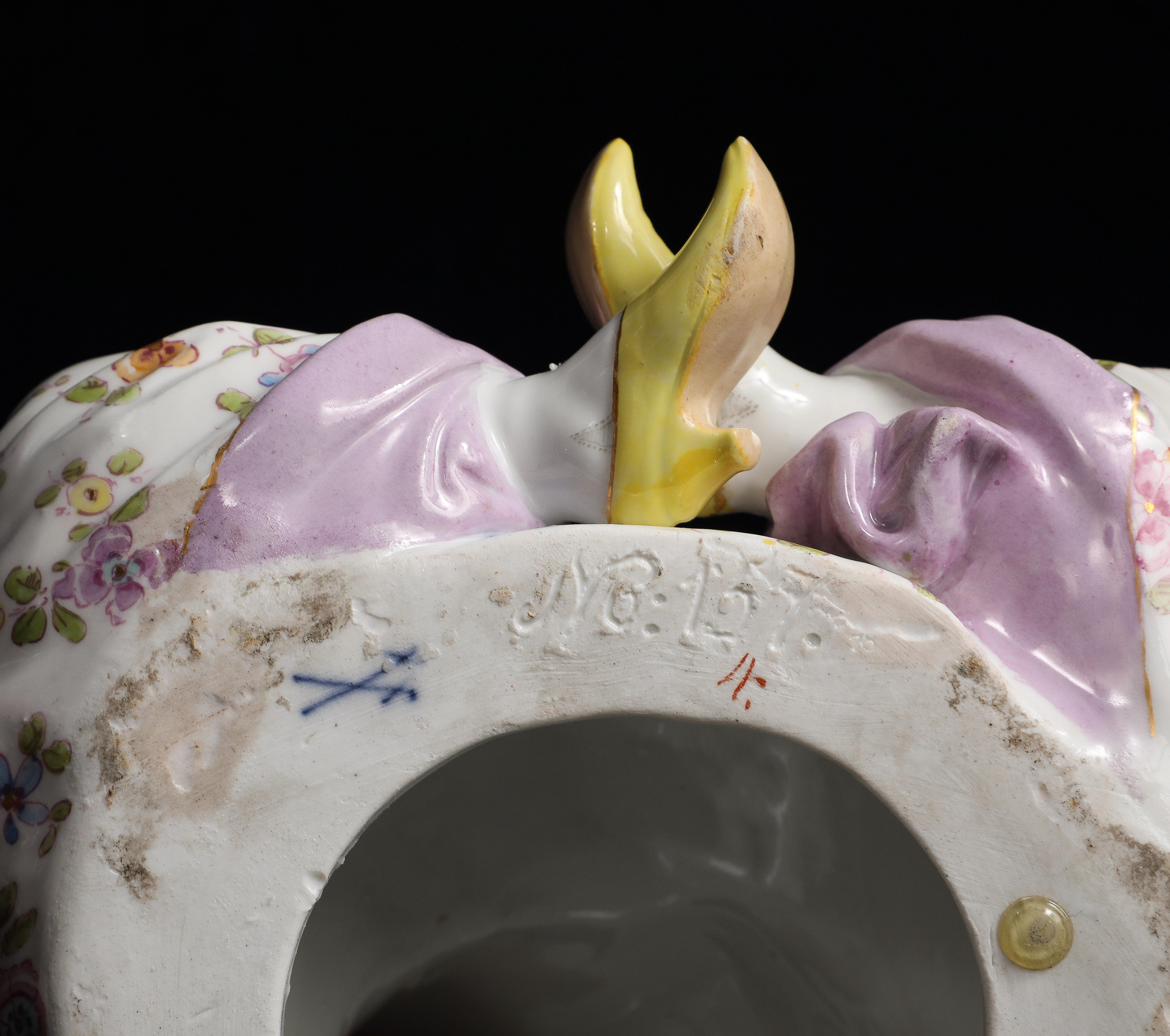 Eine Meissen Porcelain Pagode Wackelkopf Figur im Angebot 6