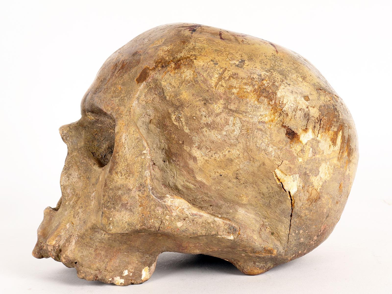 Memento Mori aus Holz mit Chrismon, Monogramm von Christus, Italien um 1600. (17. Jahrhundert) im Angebot