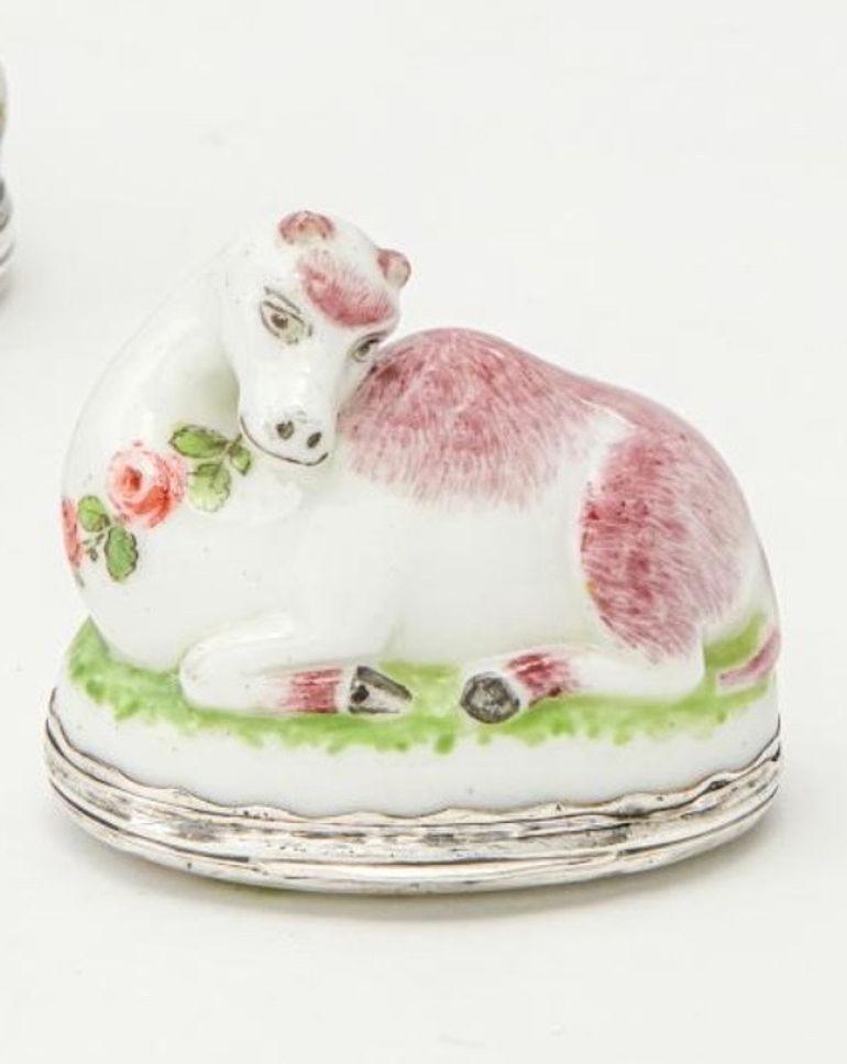 A Mennecy Silver Mounted Soft Paste Porcelain Snuff Box of a Dromedary For Sale 3