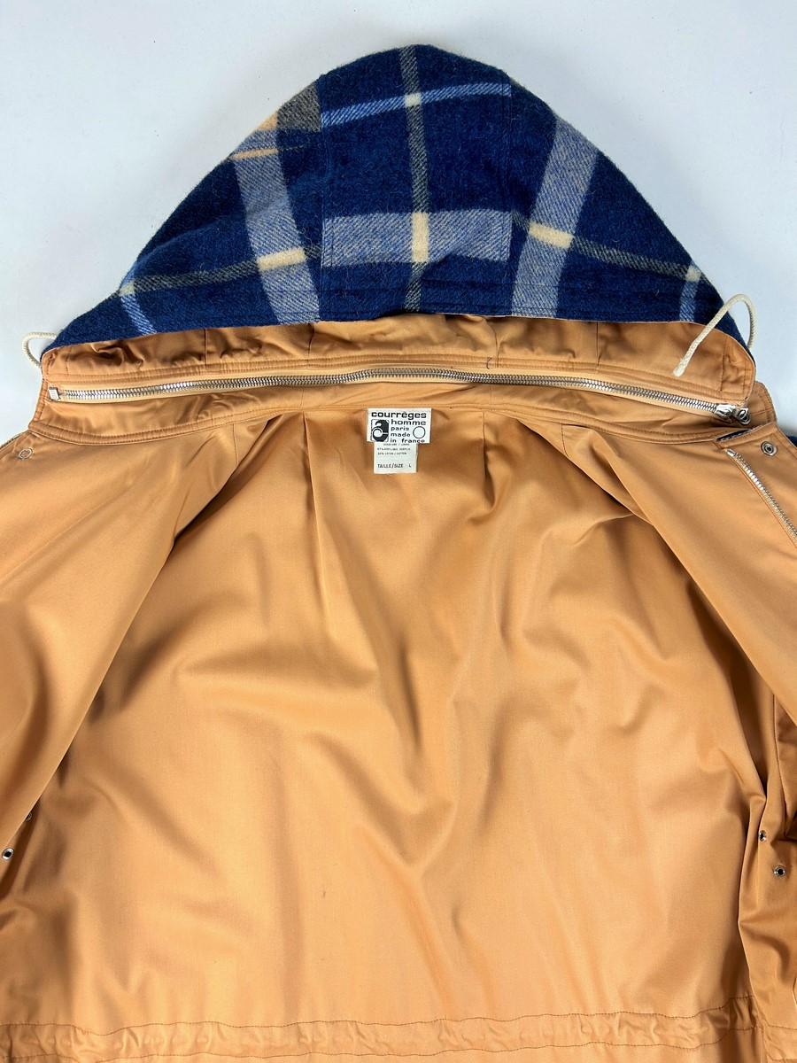 Trenchcoat aus Schottenkaro für Herren von André Courrèges - Frankreich CIRCA 2000 im Angebot 8