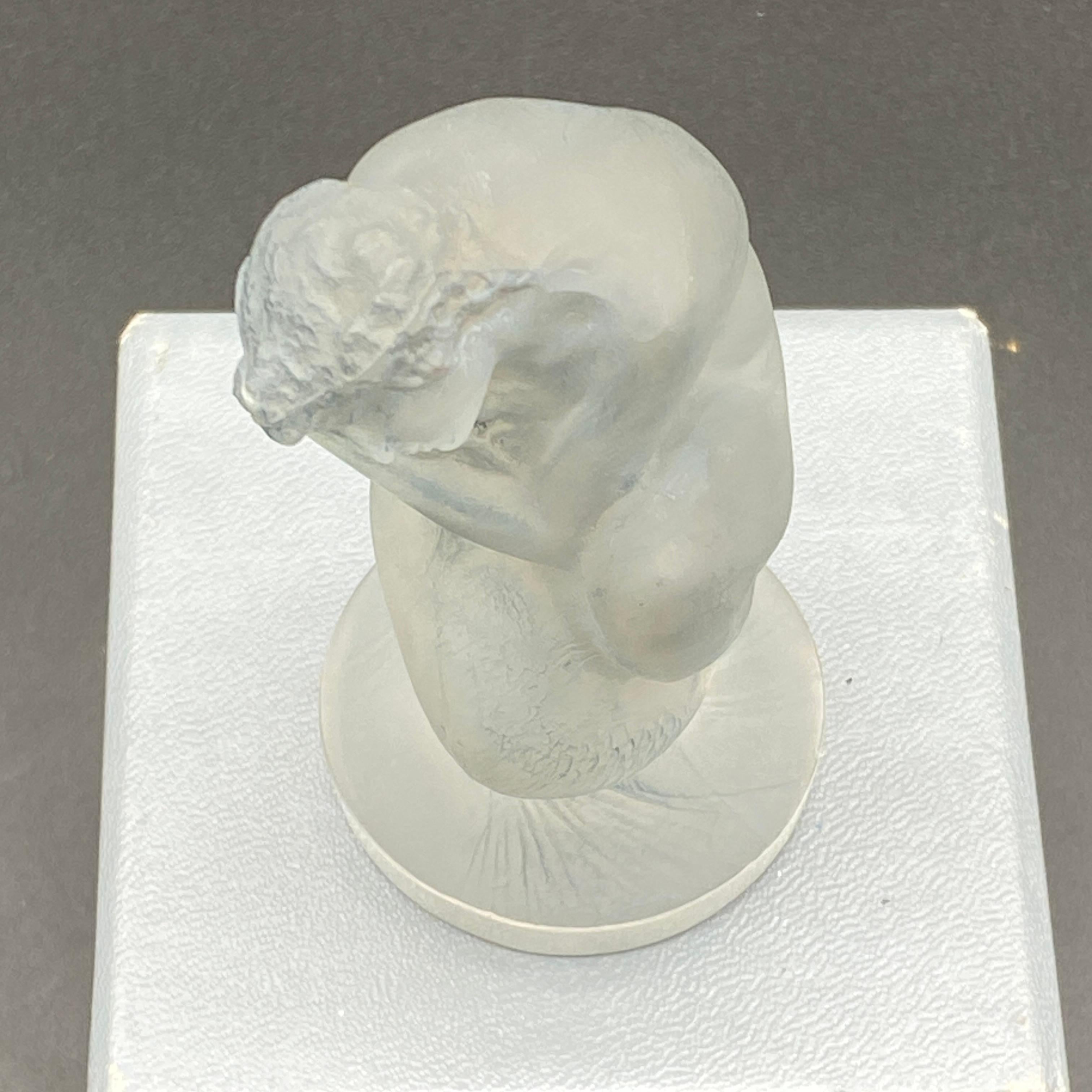 Una statuetta di sirena di R.Lalique In condizioni ottime in vendita a SAINT-OUEN-SUR-SEINE, FR