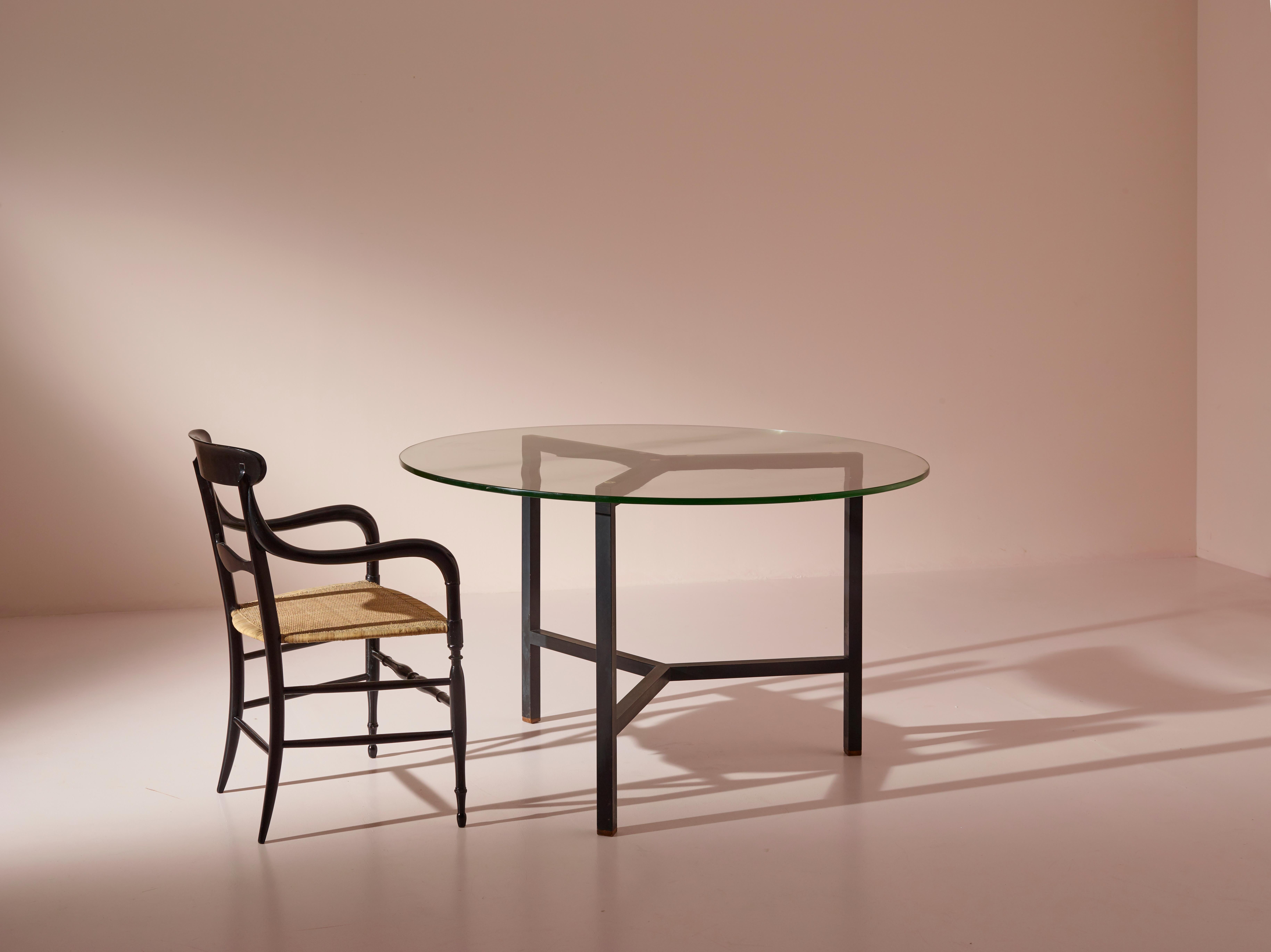 Mid-Century Modern Table de salle à manger ronde en métal et verre, Italie, années 1950 en vente