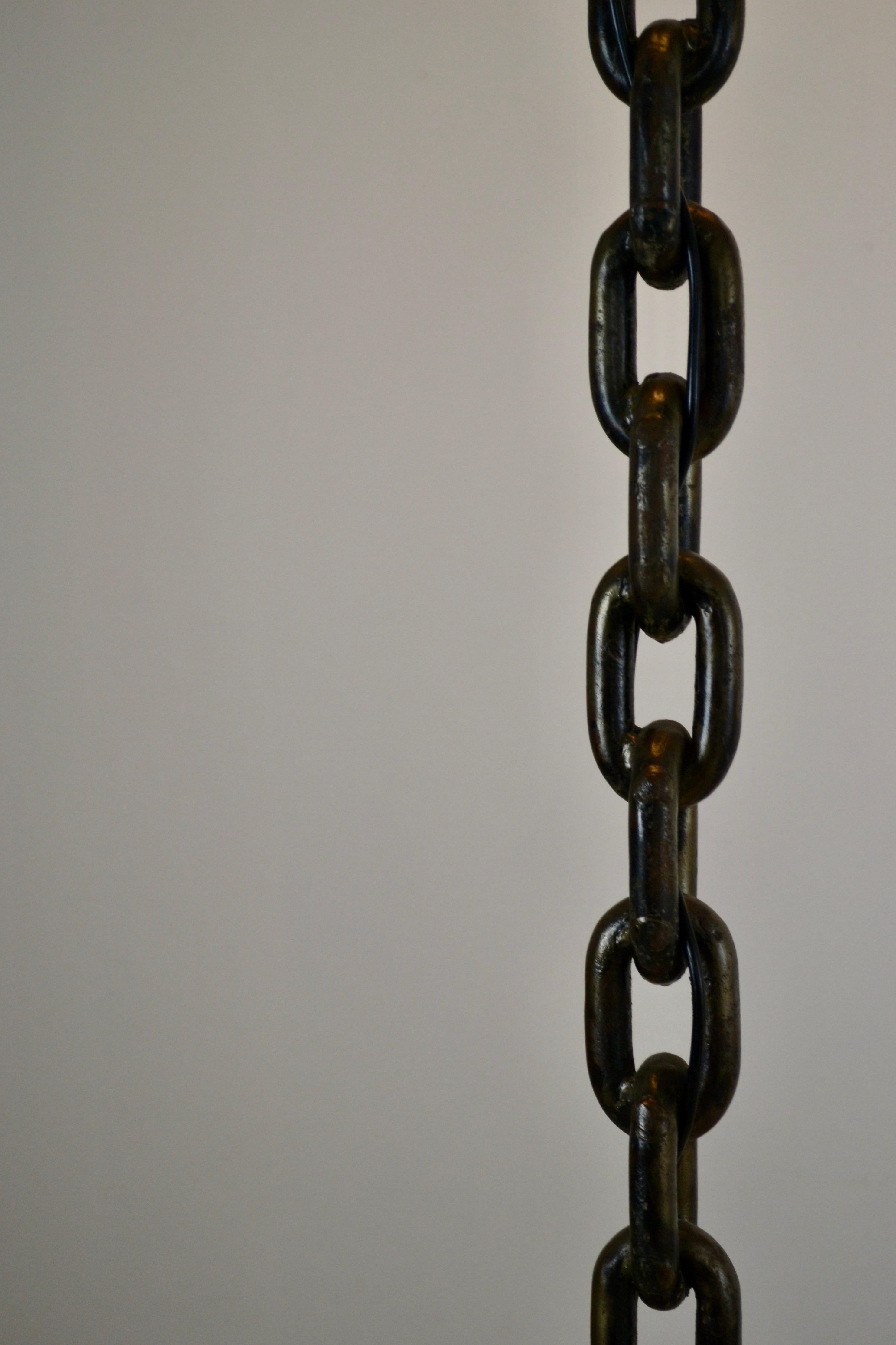 Mid-Century Modern A metal chain floorlamp - France - 1950s For Sale