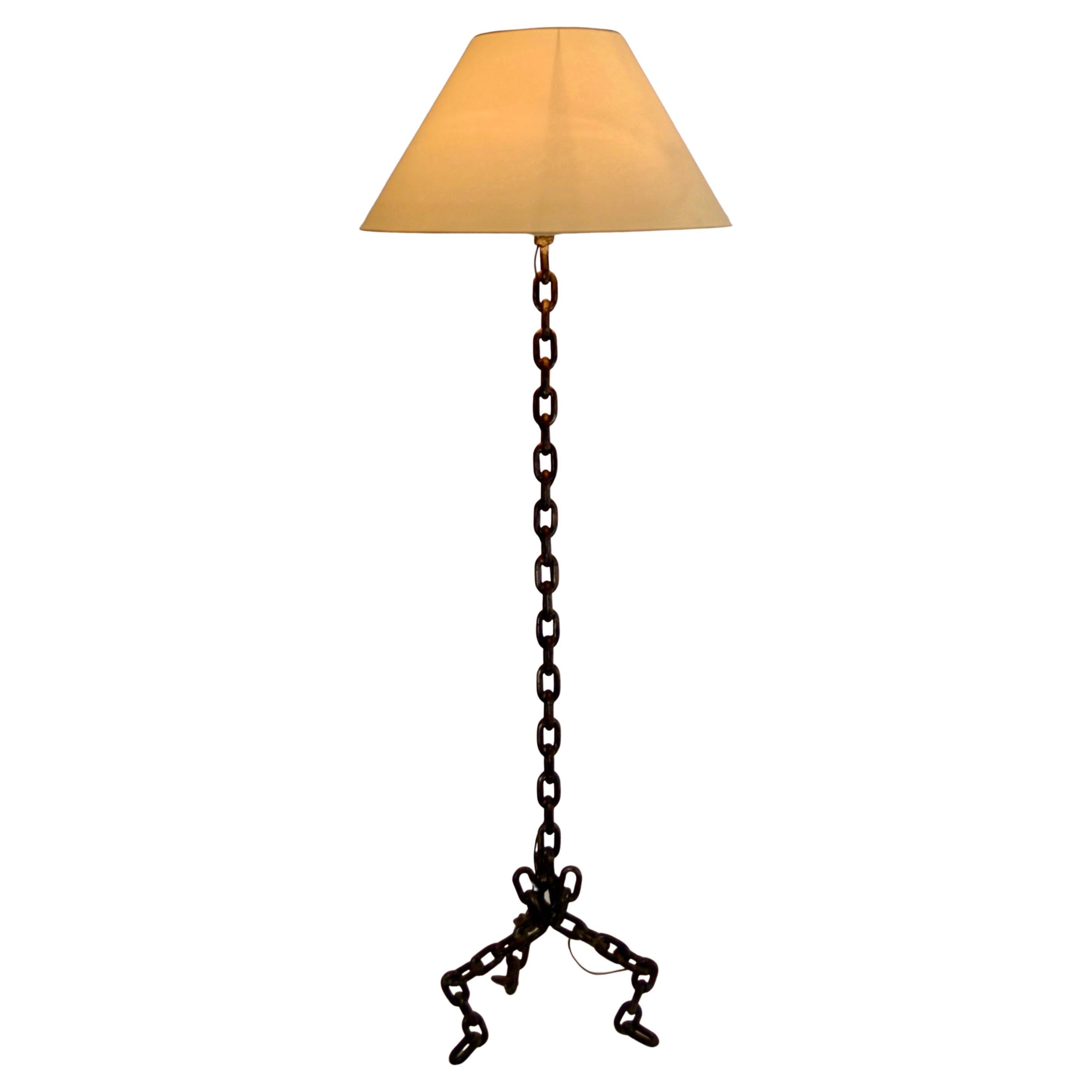 A metal chain floorlamp - France - 1950s For Sale