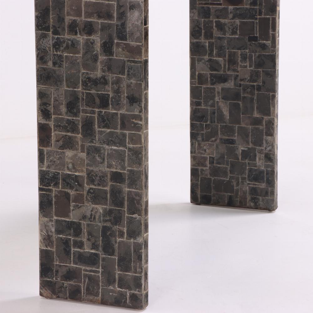 This elegant and simple table exhibits a beautiful marquetry surface of Mica with black, brown and bronze nuances. Perfect addition behind a sofa or in an entryway.