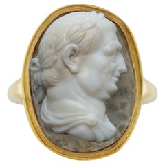 Eine italienische Achatkamee des Kaisers Titus aus der Mitte des 18.