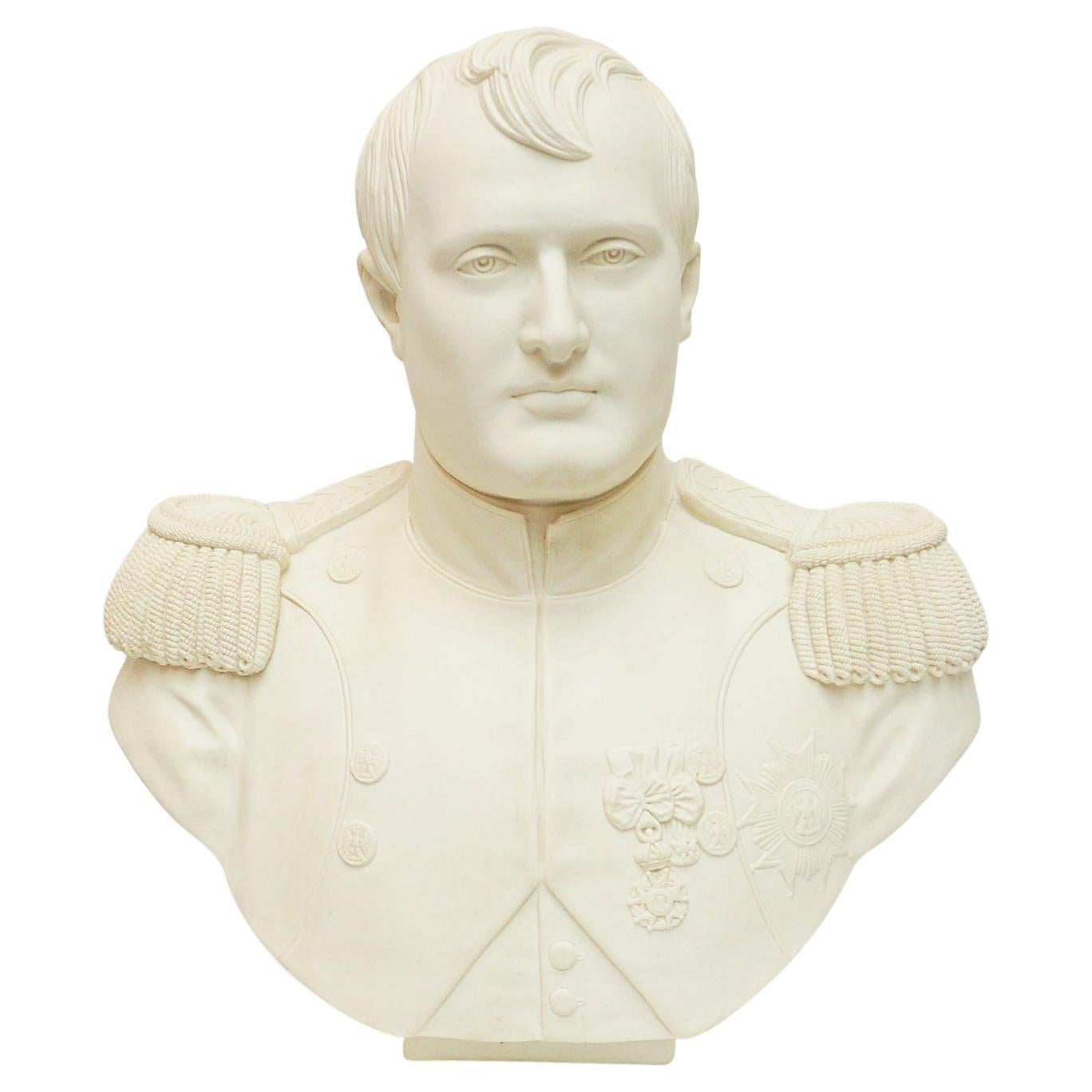 Buste de Napoléon Bonapart en biscuit de porcelaine du milieu du 19e siècle