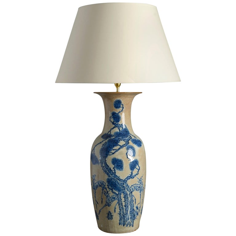 Mid-19th Century Chinese Export Porcelain Vase Lamp For Sale