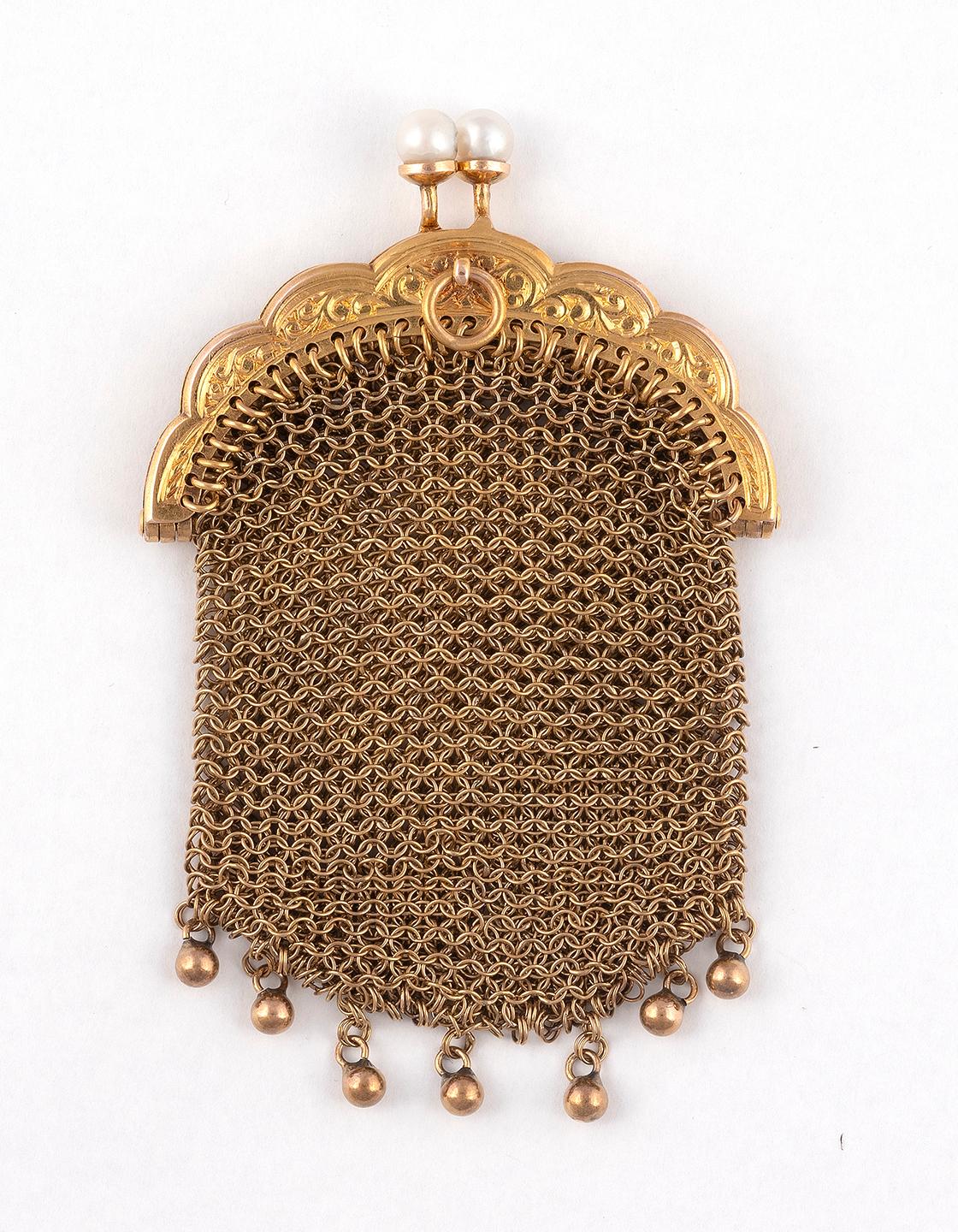 Rose Cut Mid-19th Century Pearl Diamond and 18 Karat Gold Mesh Purse