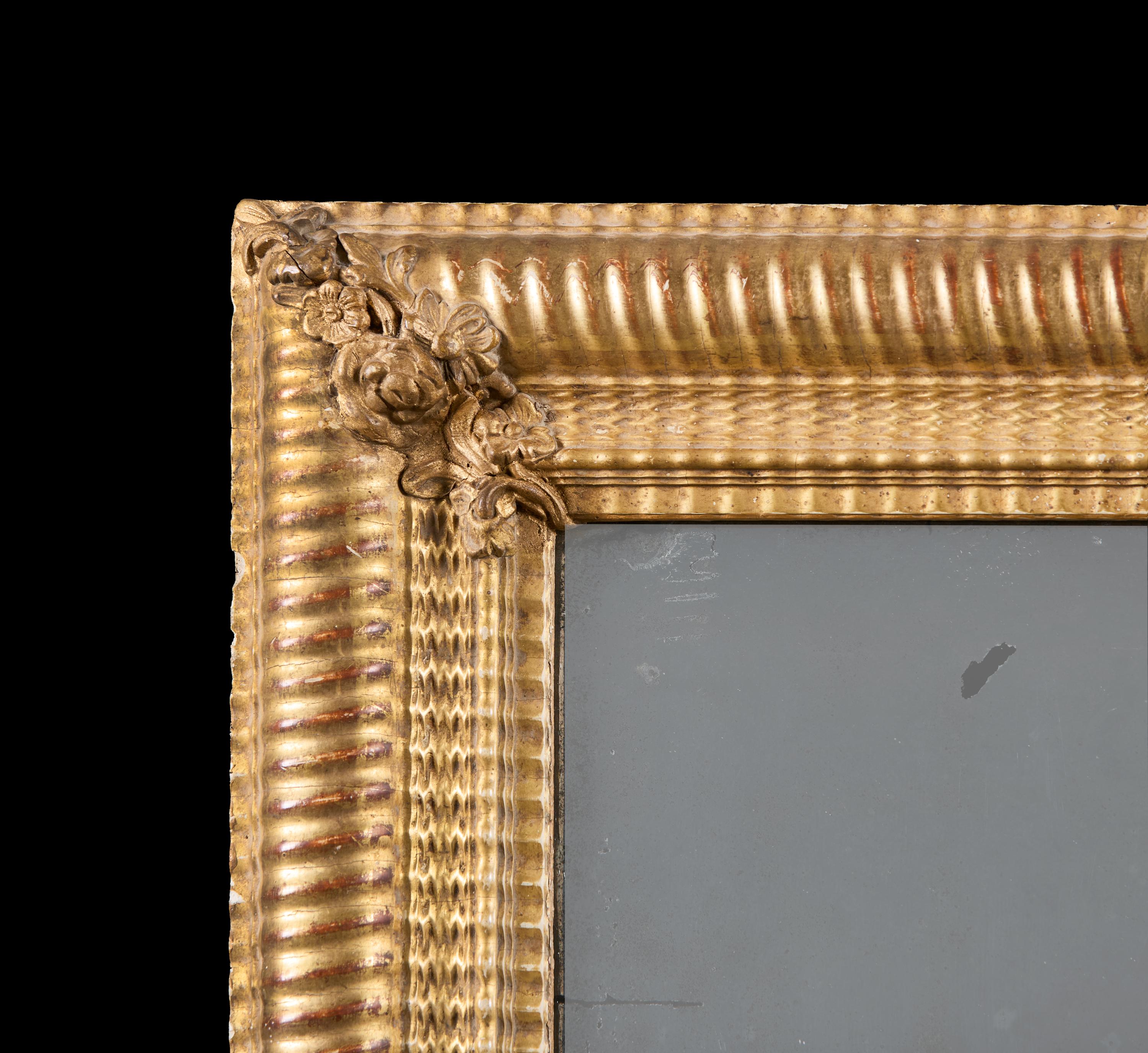 A Mid 19th Century Rectangular Giltwood Ripple Mould Mirror In Good Condition For Sale In London, GB