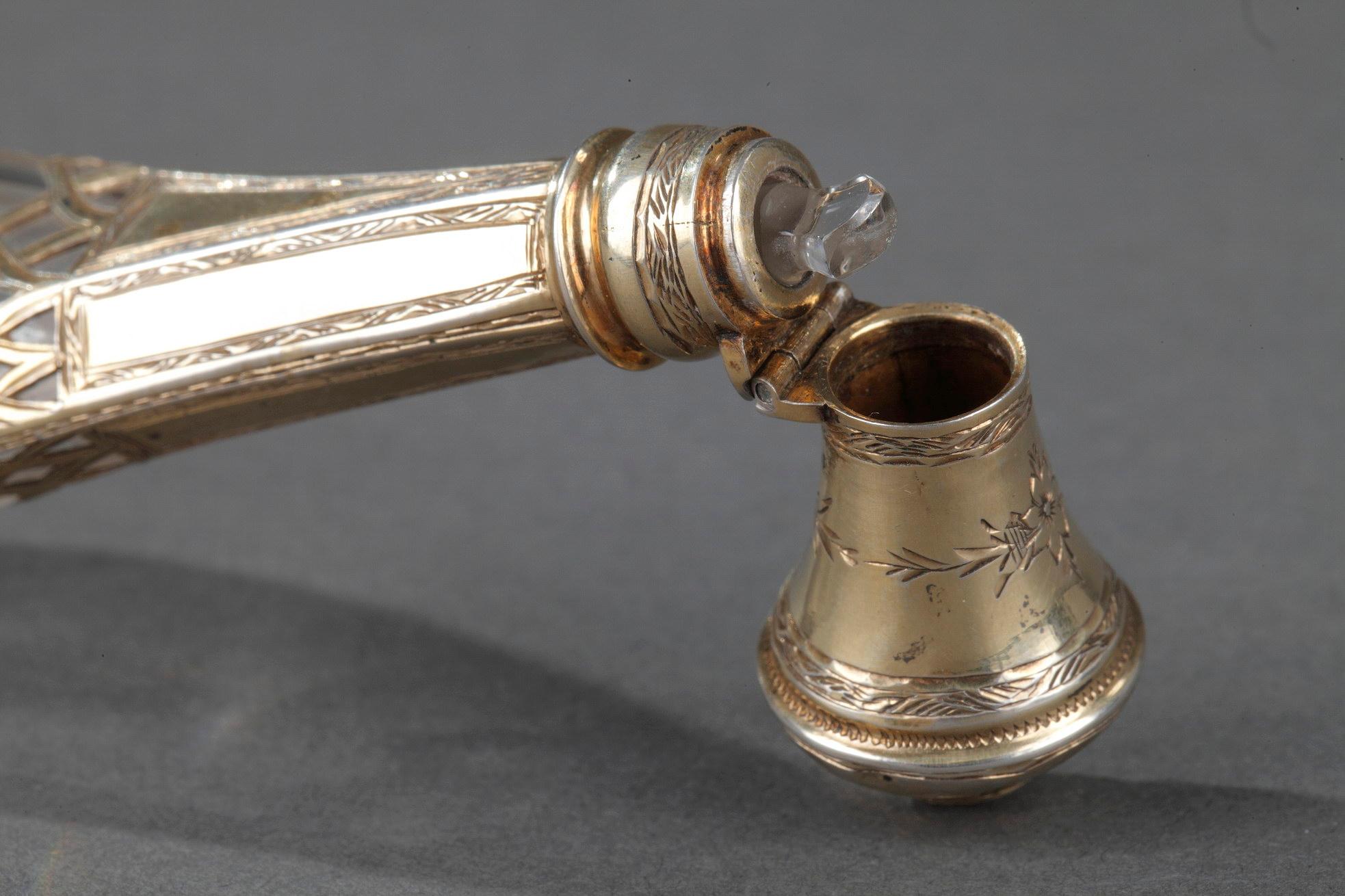 Mid-19th Century Silver Mounted Glass Scent Bottle For Sale 5