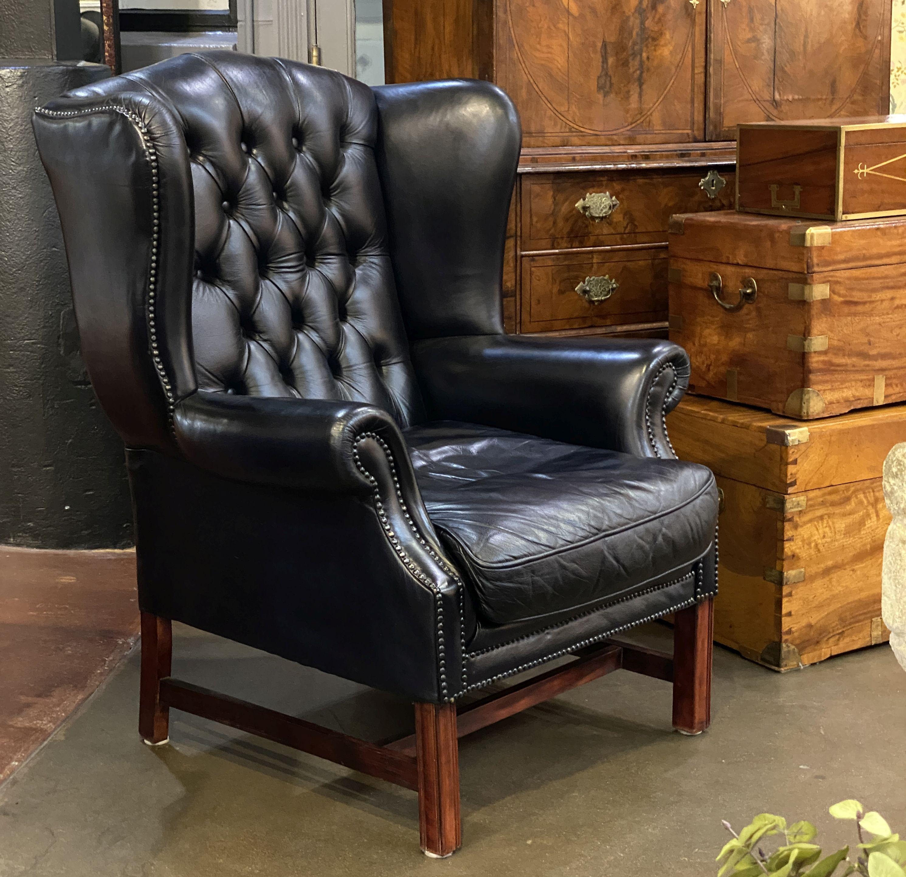 Large English Wing Back Chair of Black Leather in the George III Style In Good Condition For Sale In Austin, TX