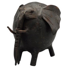 Sculpture d'éléphant en bronze du milieu du 20e siècle
