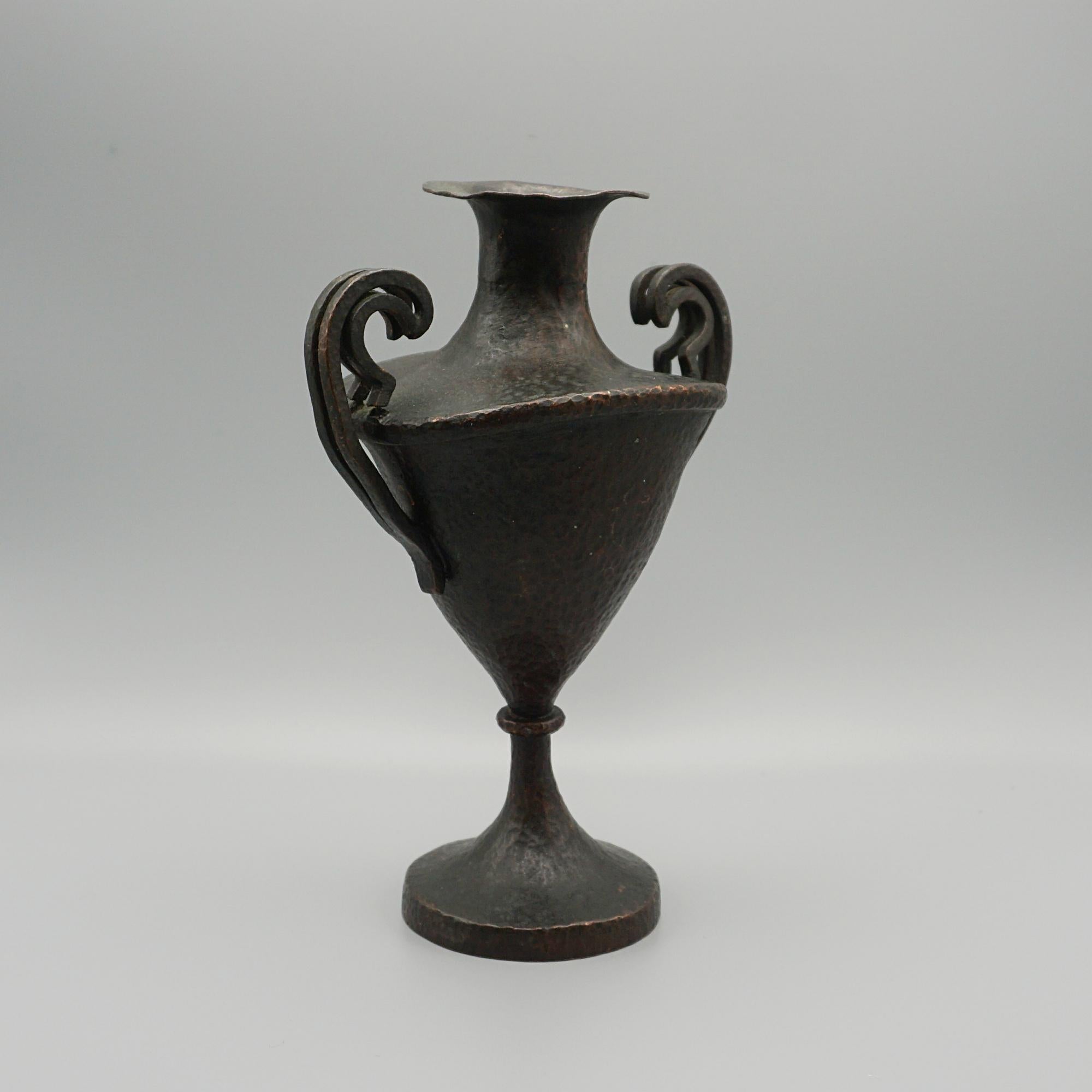 A Mid 20th Century Bronze Urn For Sale 1